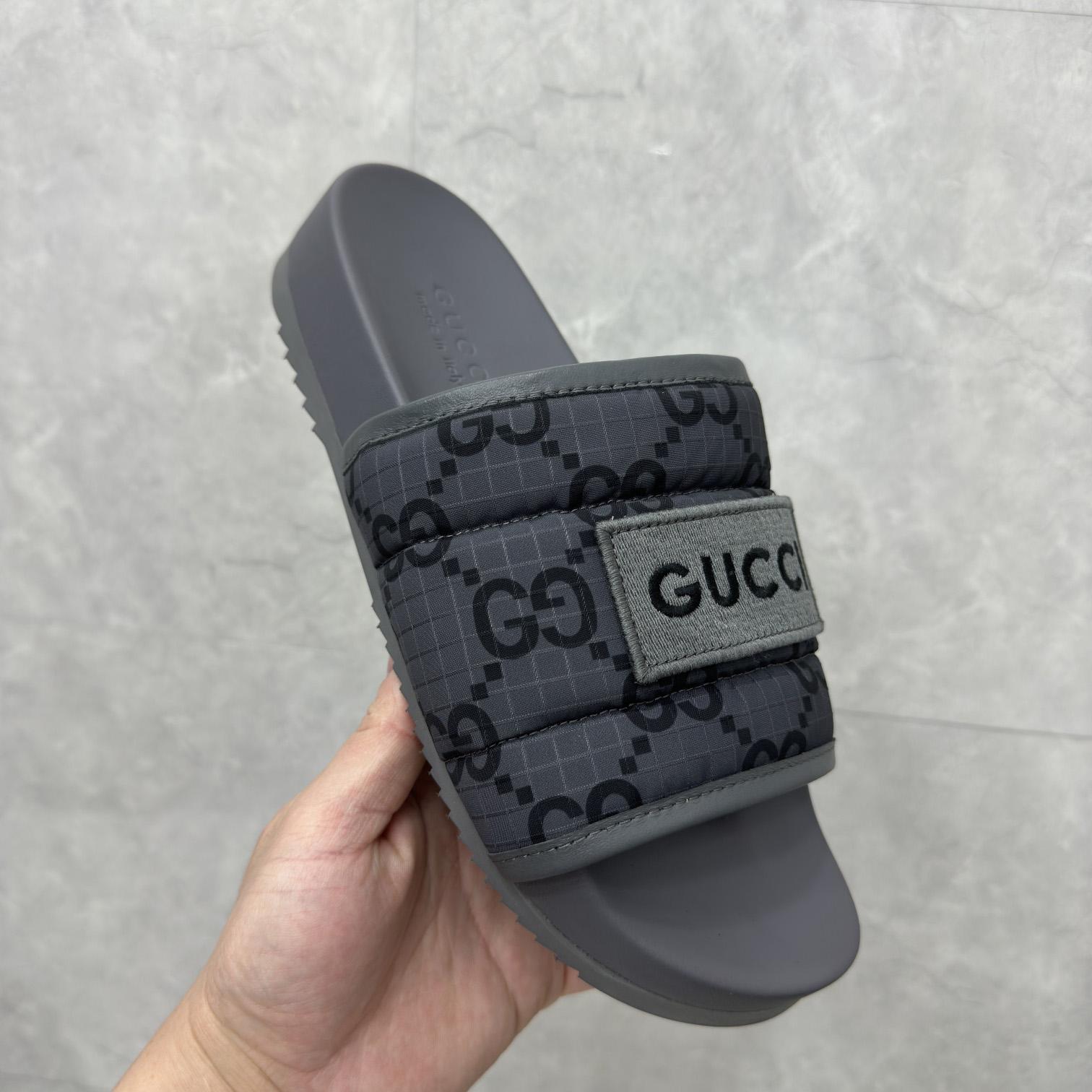 Gucci GG Slide Sandal - DesignerGu