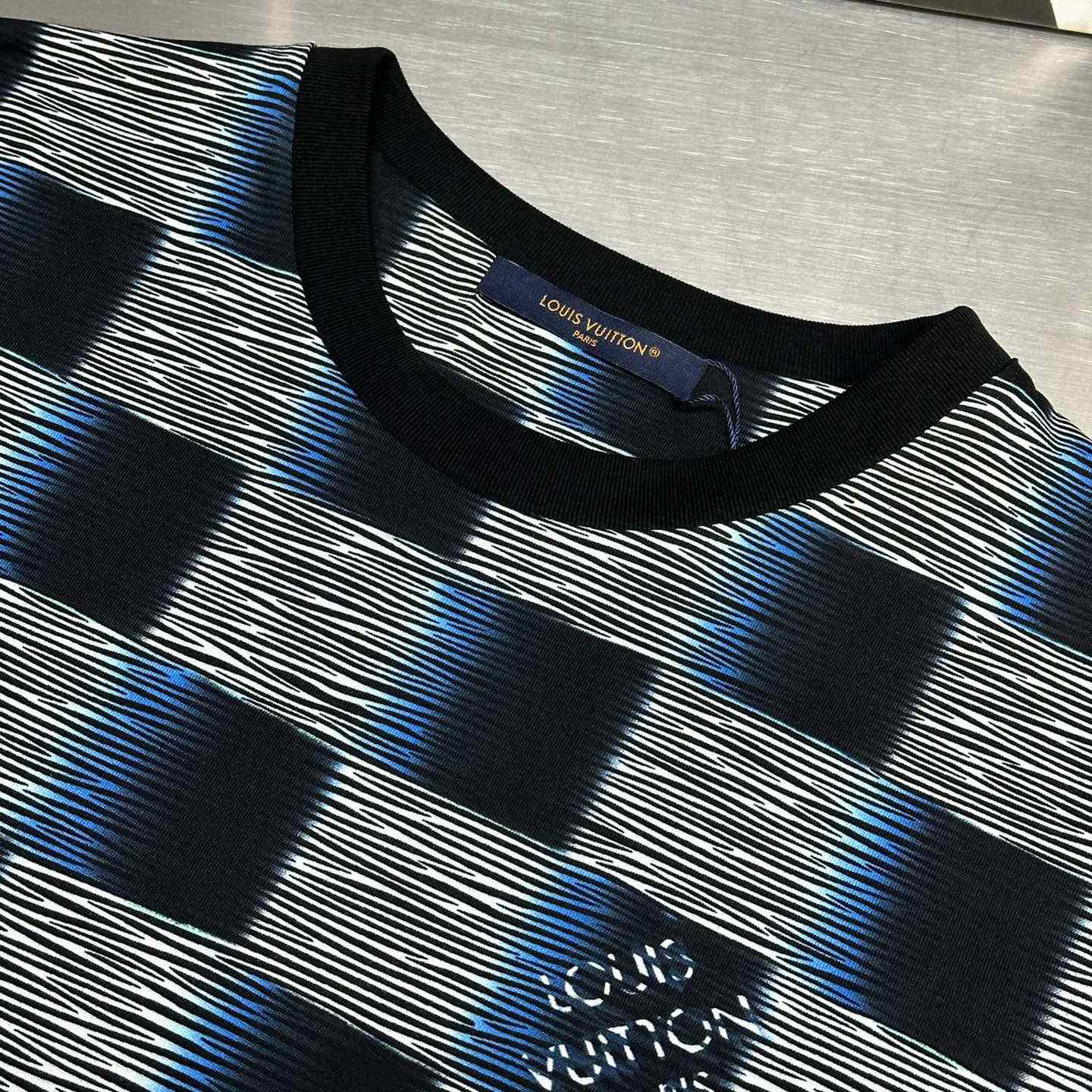 Louis Vuitton Damier Short-Sleeved Cotton T-Shirt    1AFB30 - DesignerGu