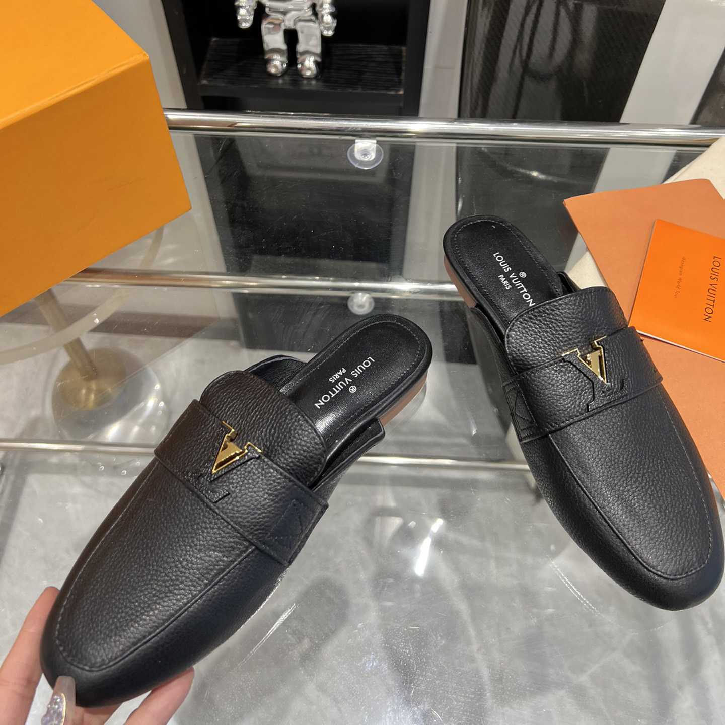 Louis Vuitton LV Capri Open Back Loafer   1AC7NE - DesignerGu