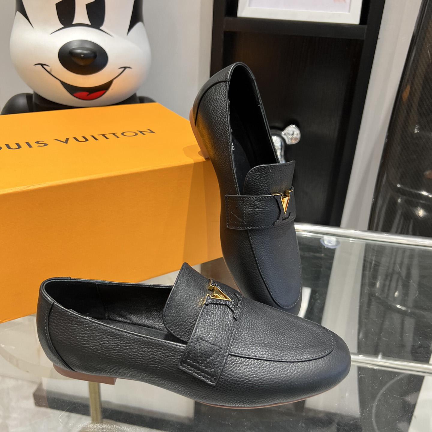 Louis Vuitton LV Capri Loafer - DesignerGu