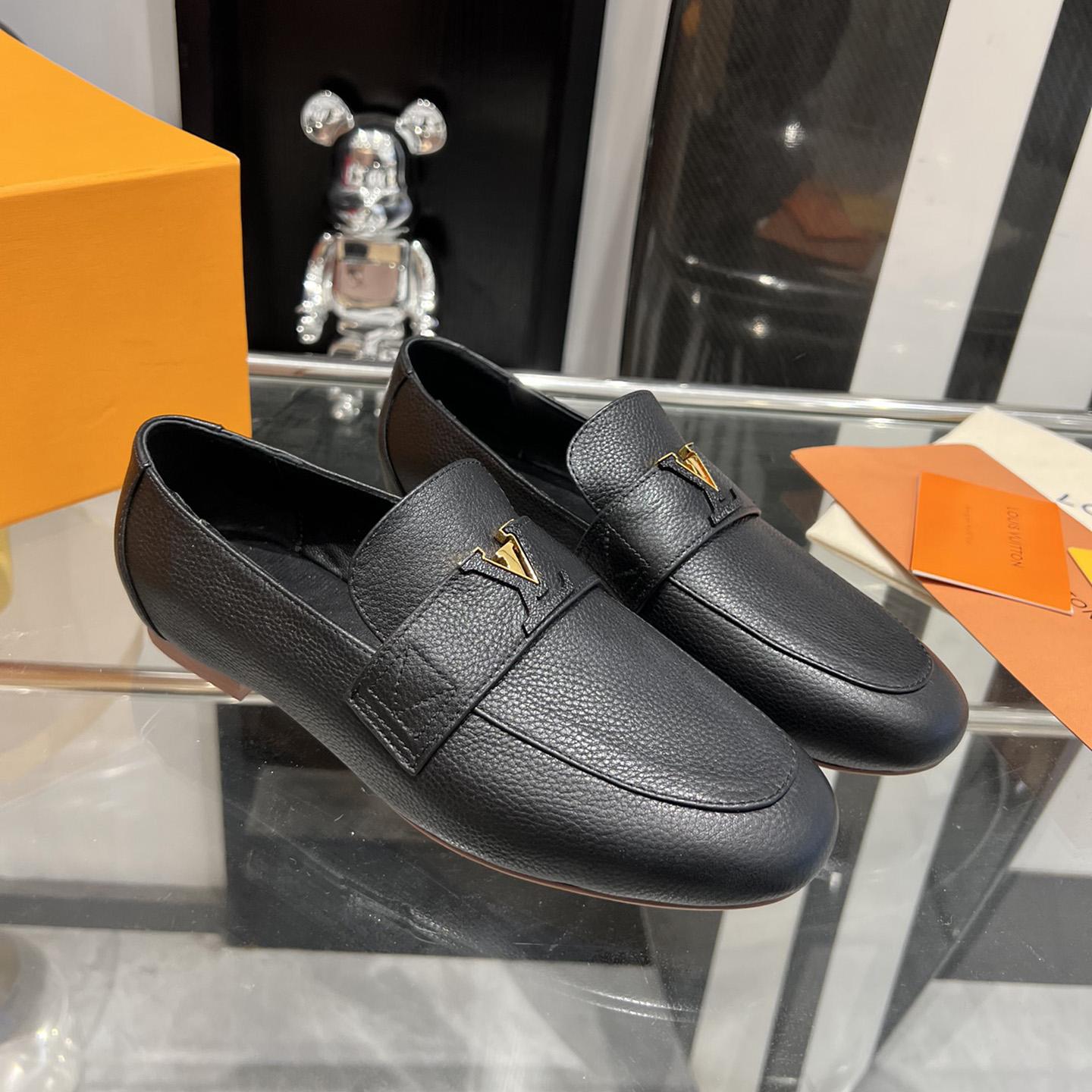 Louis Vuitton LV Capri Loafer - DesignerGu