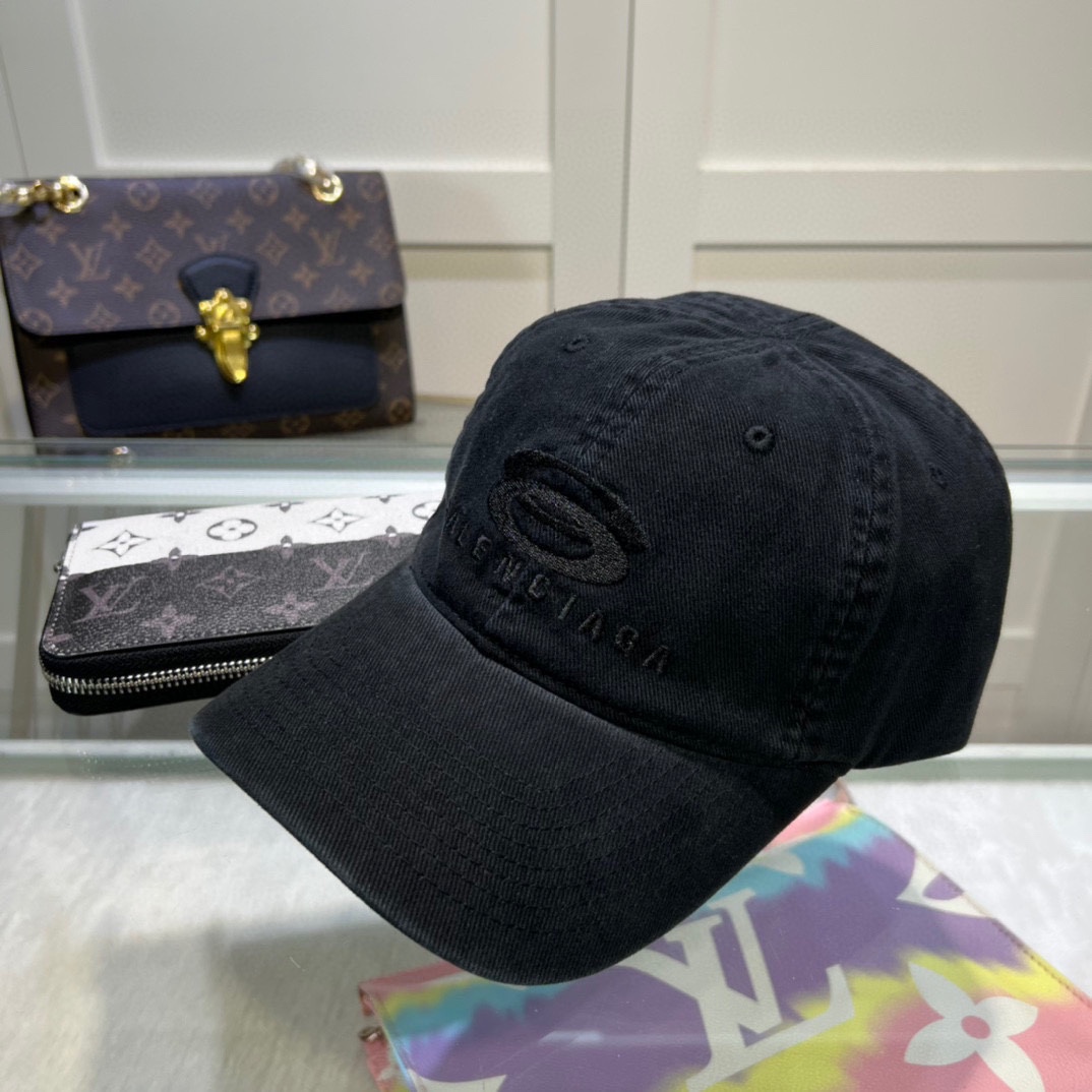 Balenciaga Unity Sports Icon Embossed Cap - DesignerGu