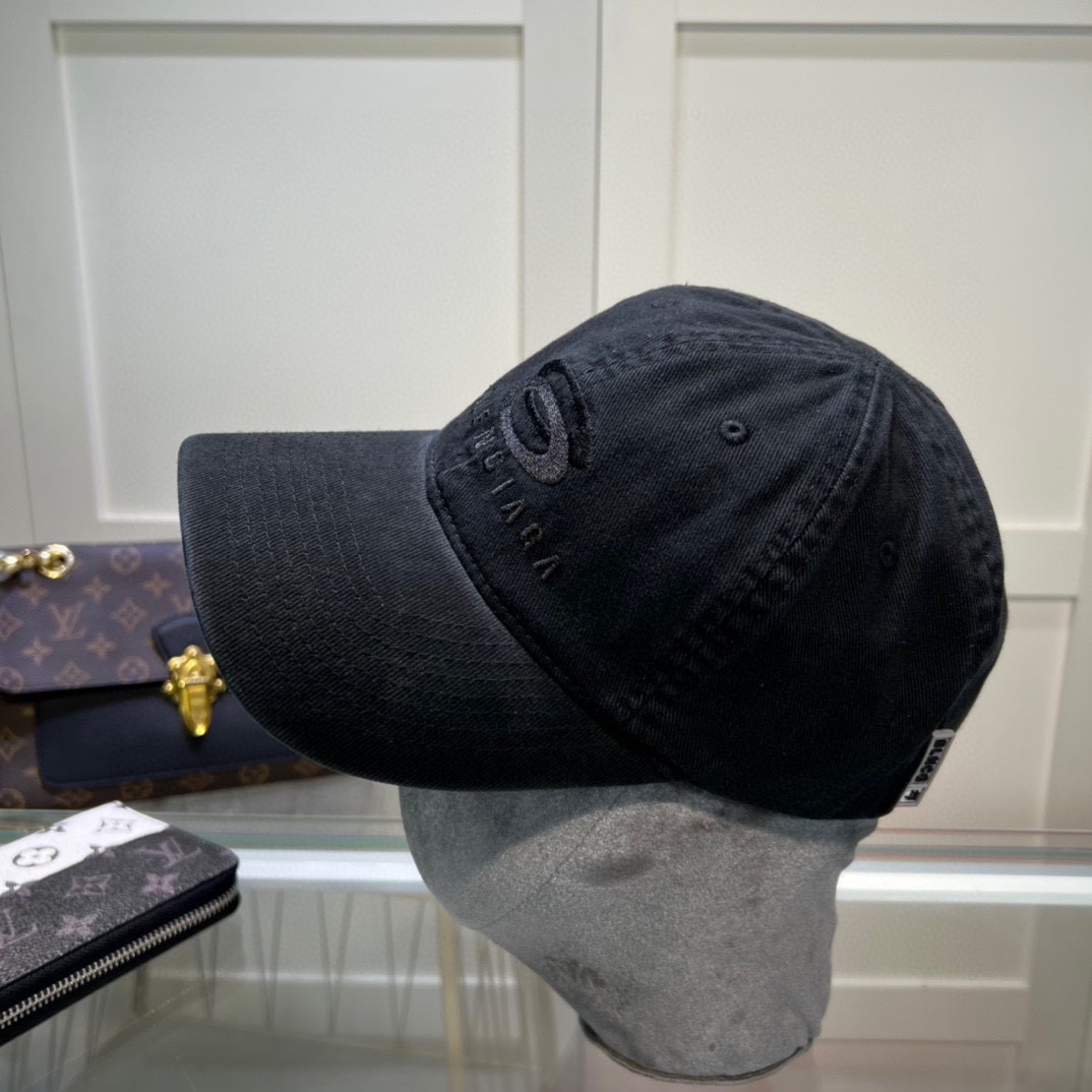 Balenciaga Unity Sports Icon Embossed Cap - DesignerGu