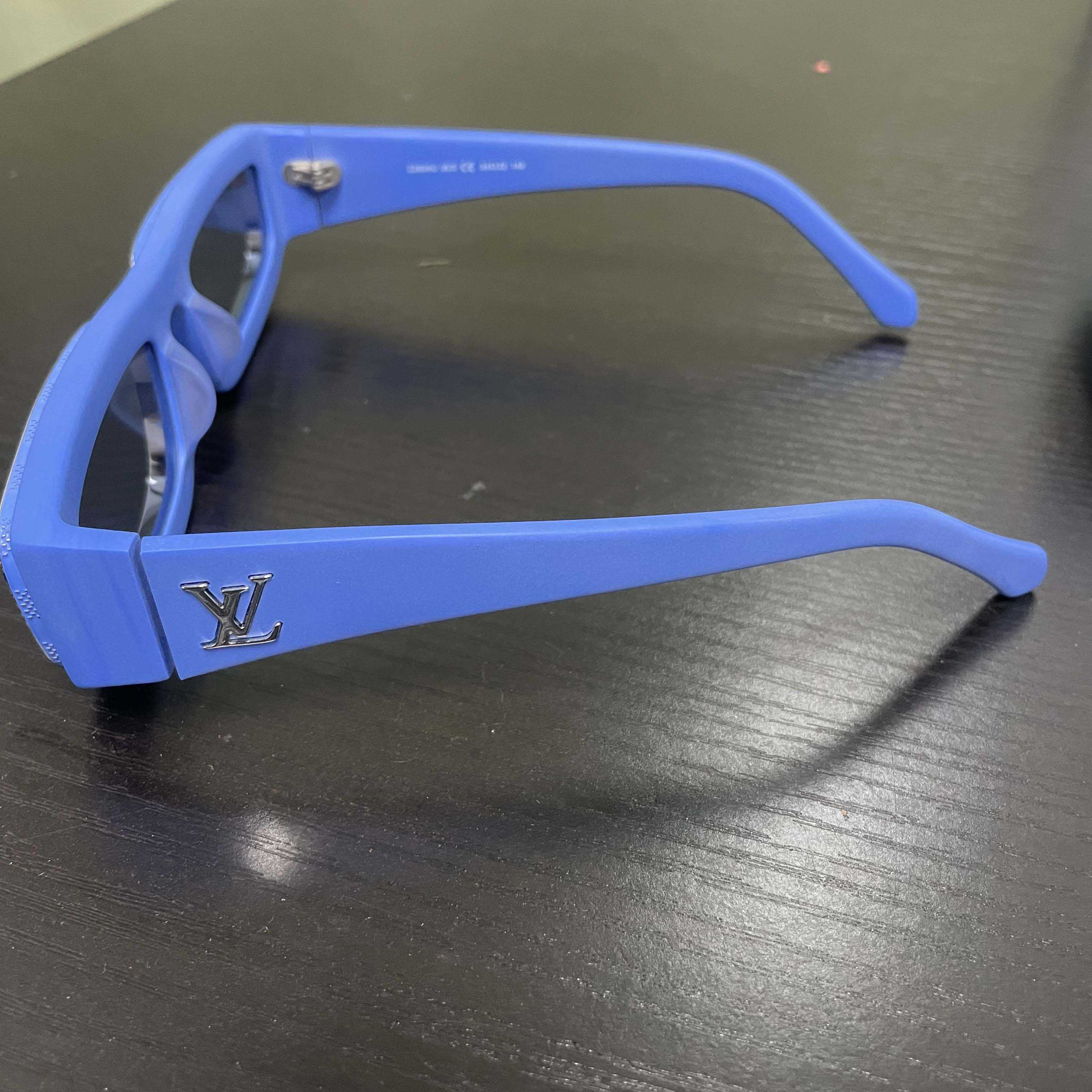 Louis Vuitton LV Super Vision Low Square Sunglasses      - DesignerGu