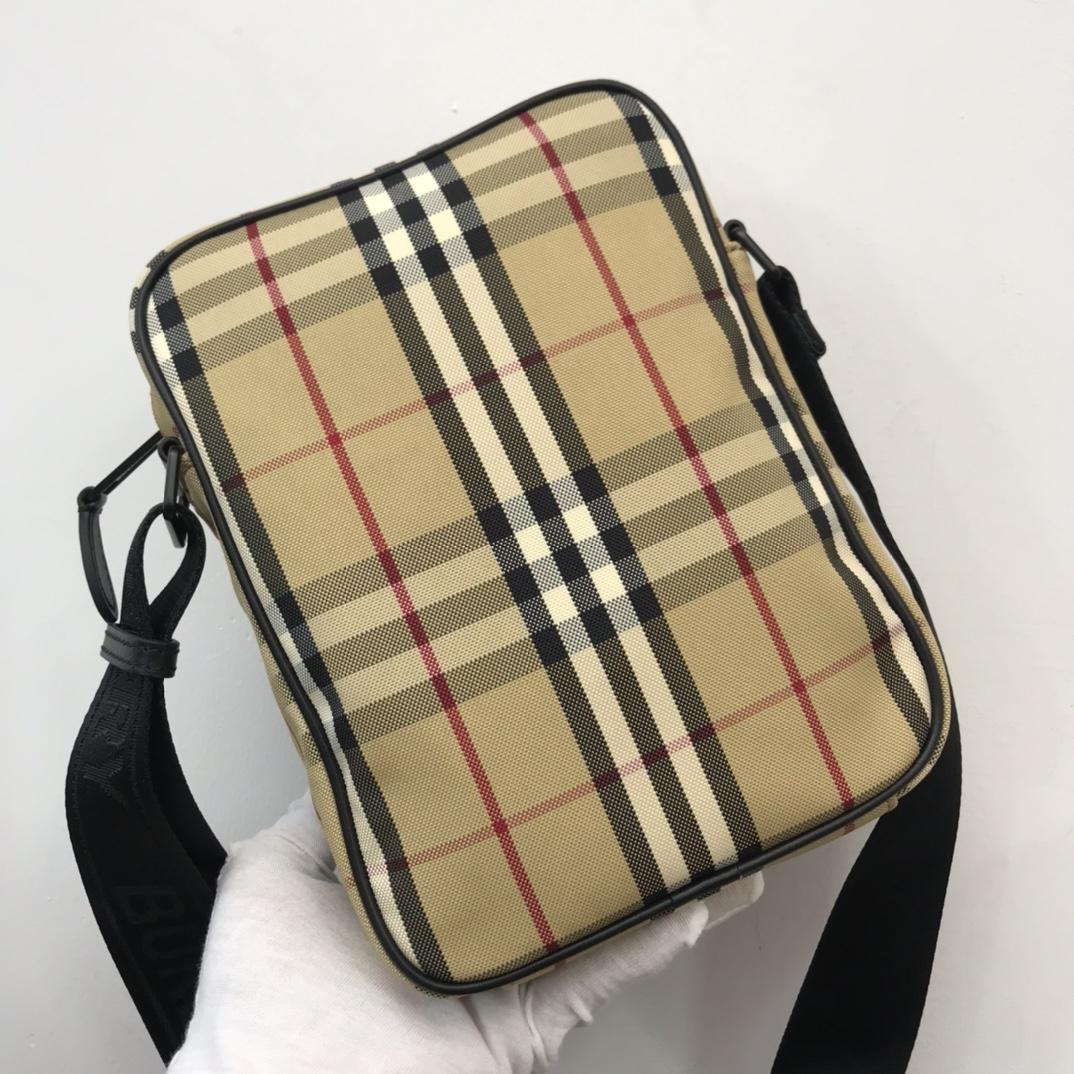 Burberry Freddie Bag - DesignerGu