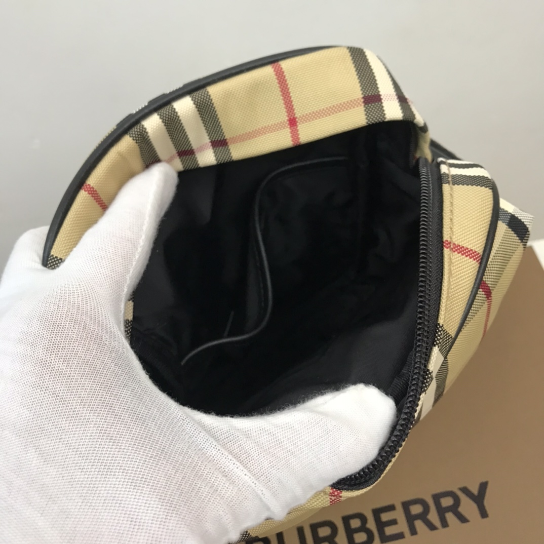 Burberry Freddie Bag - DesignerGu