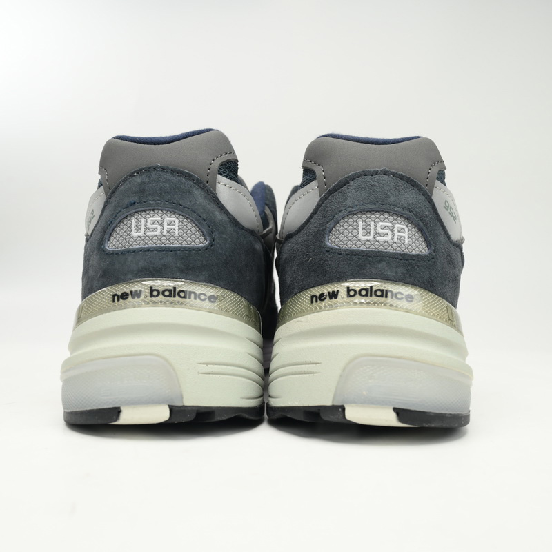 New Balance 992 Navy Blue Sneakers      M992GG  - DesignerGu