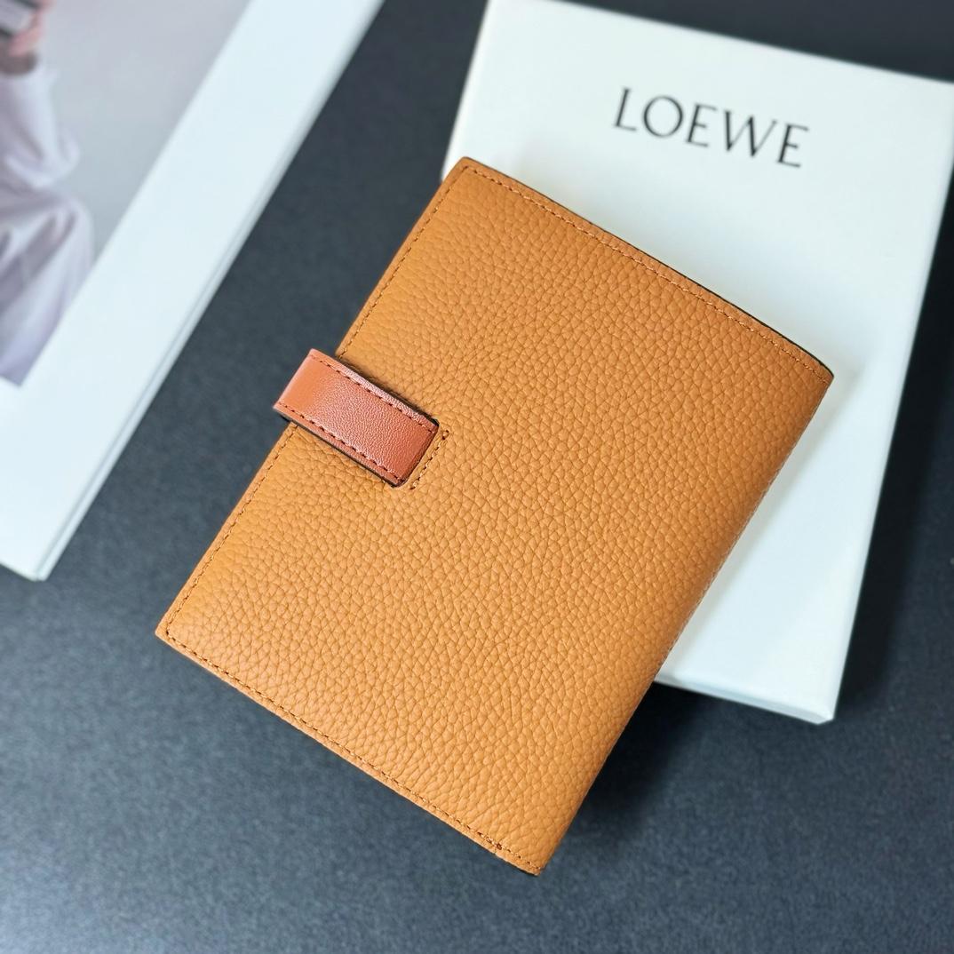 Loewe Medium Vertical Grained-Leather Wallet(14×11cm) - DesignerGu