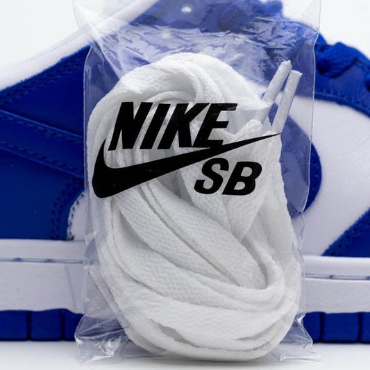 Nike Dunk Low SP Low SP “Kentucky” Sneaker       CU1726-100 - DesignerGu