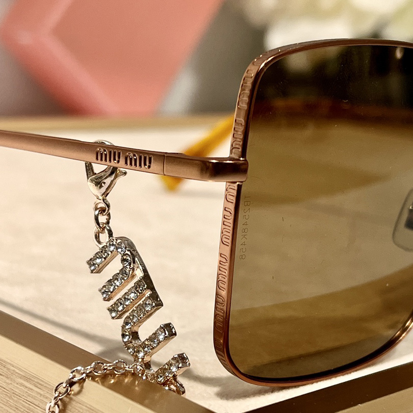 Miu Miu Eyewear Collection sunglasses - DesignerGu