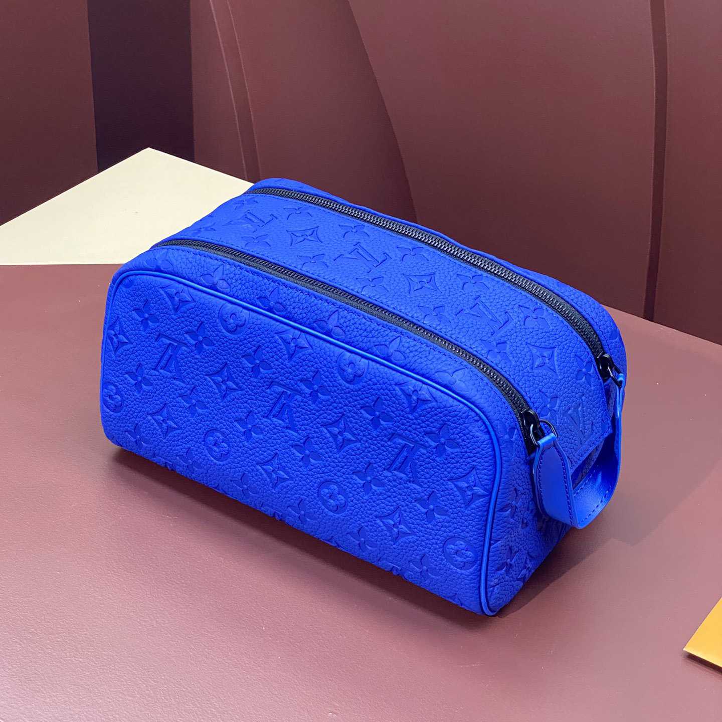 Louis Vuitton Dopp Kit    M82576 - DesignerGu