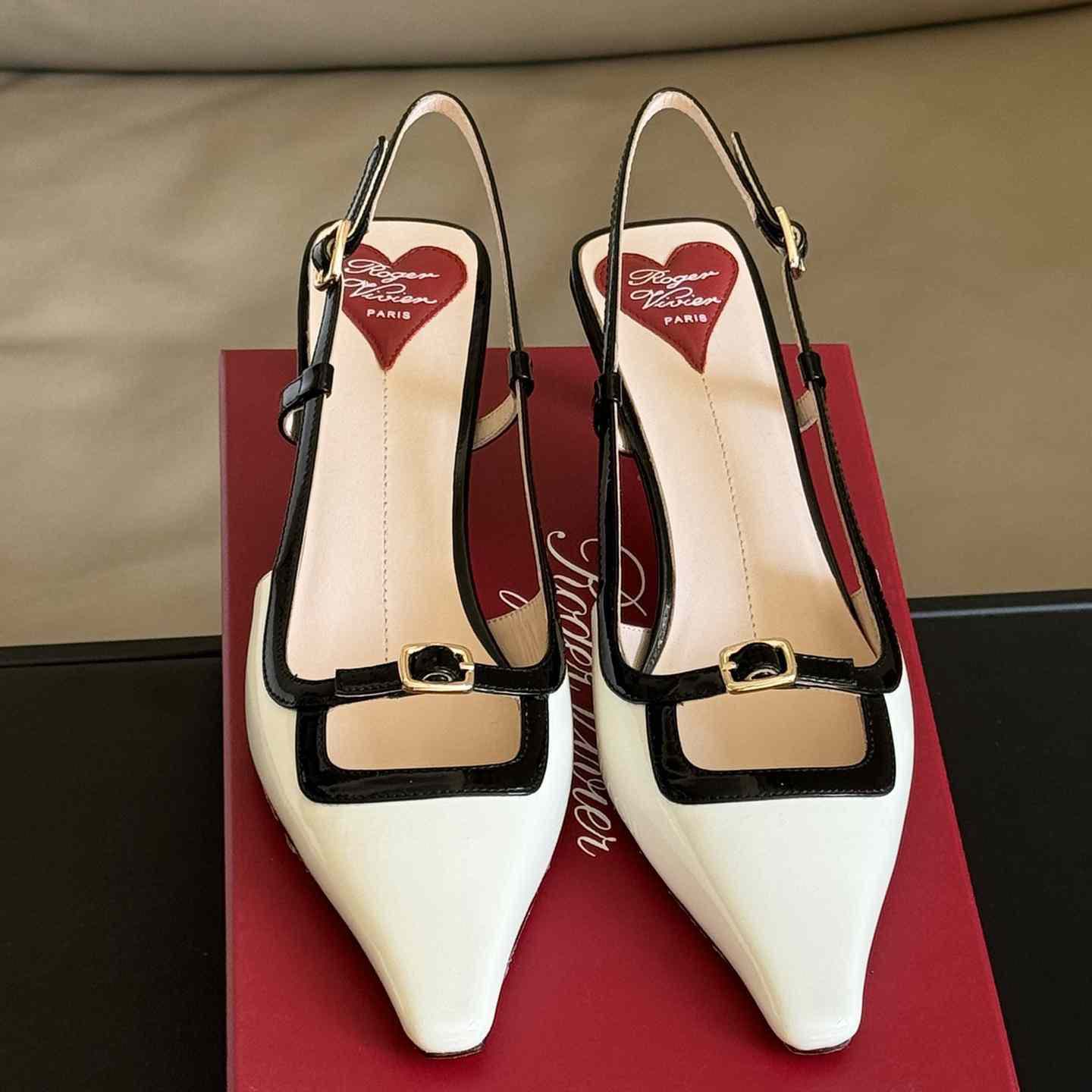 Roger Vivier Viv’ Canard Slingback Pumps in Patent Leather - DesignerGu