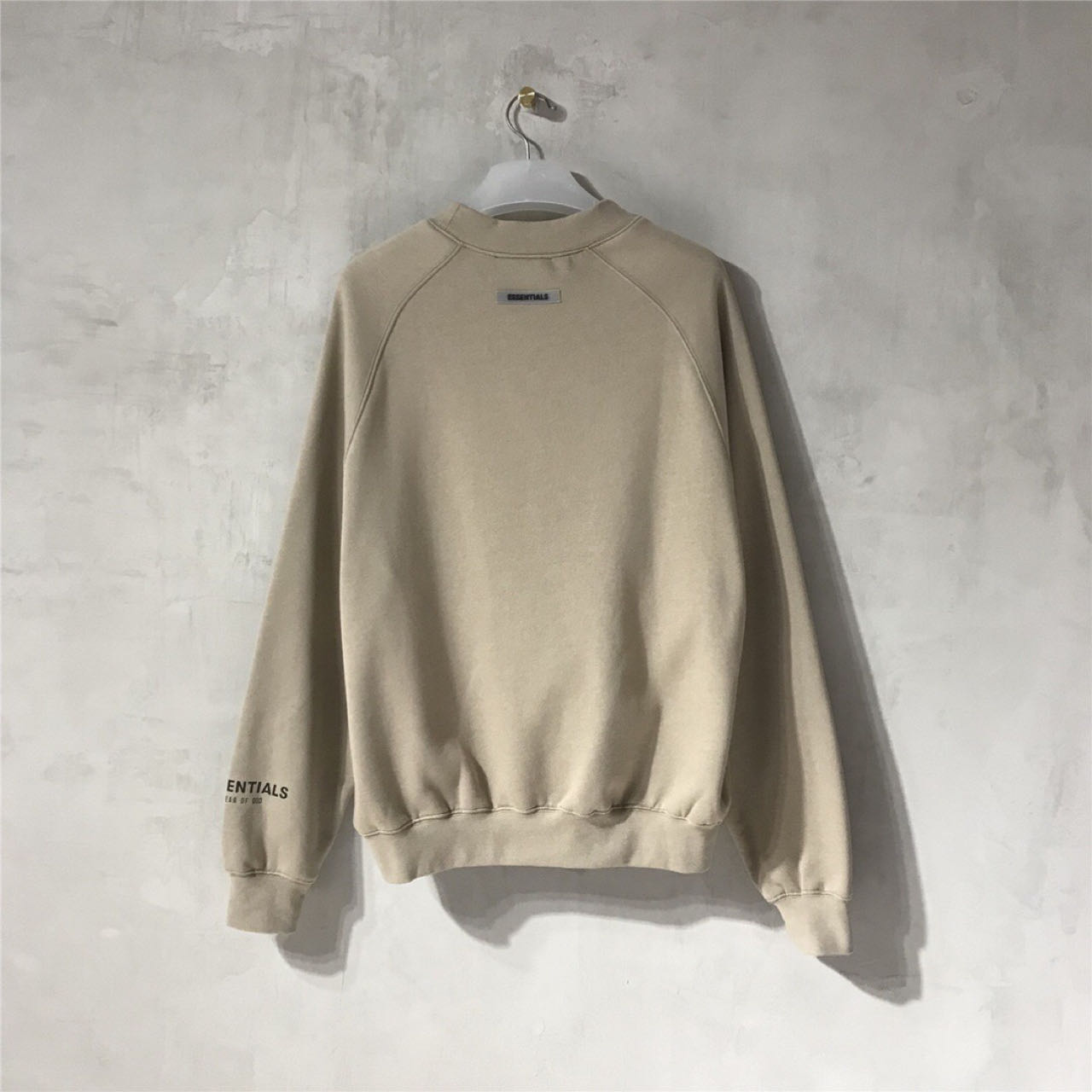 Fear Of God Essentials Crewneck Applique Logo - DesignerGu