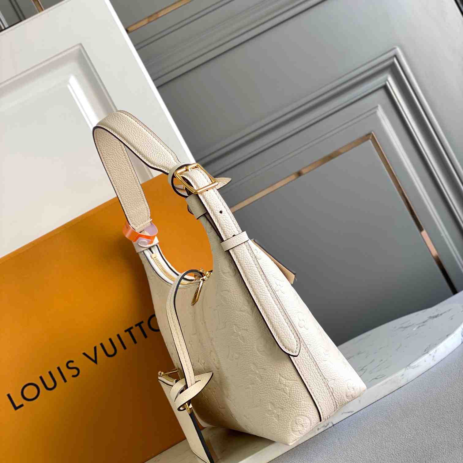 Louis Vuitton Sac Sport   M46609 - DesignerGu