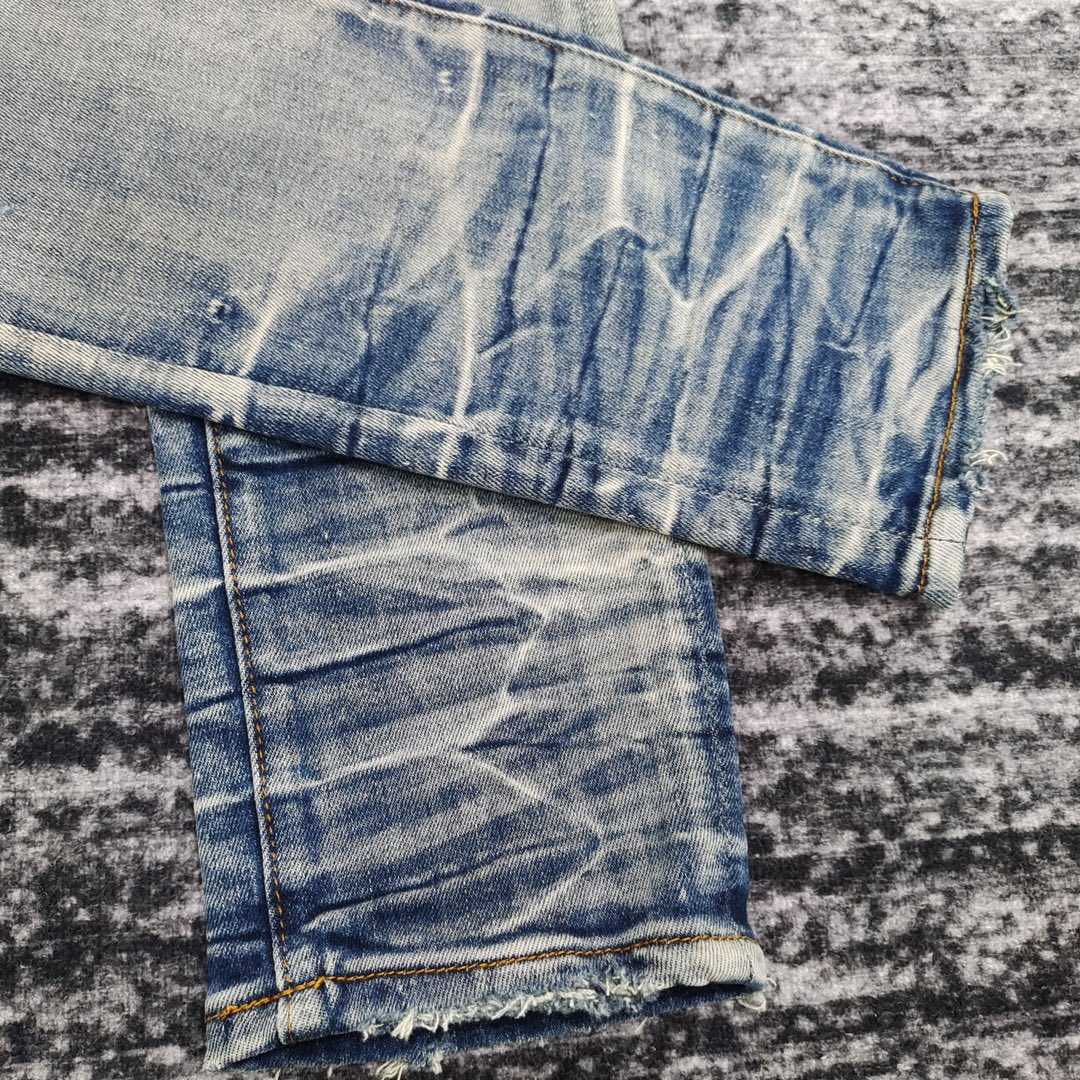 Amiri Slim Fit Jeans    656 - DesignerGu