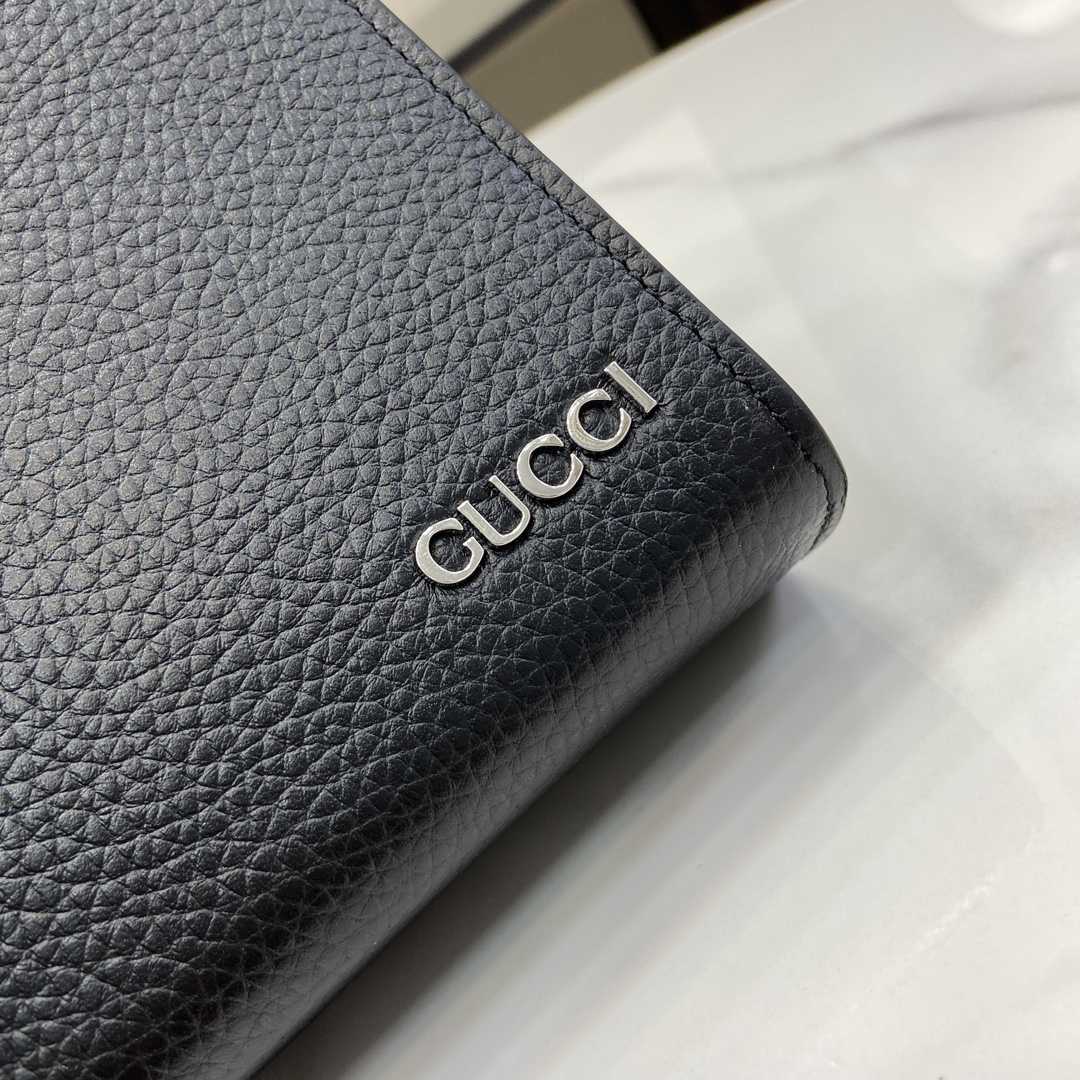 Gucci Pouch With Gucci Logo - DesignerGu