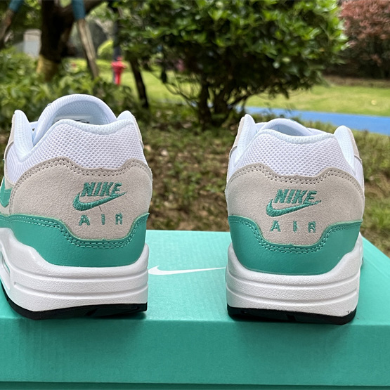 Nike Air Max 1 “Clear Jade” Sneaker    DZ4549-001 - DesignerGu