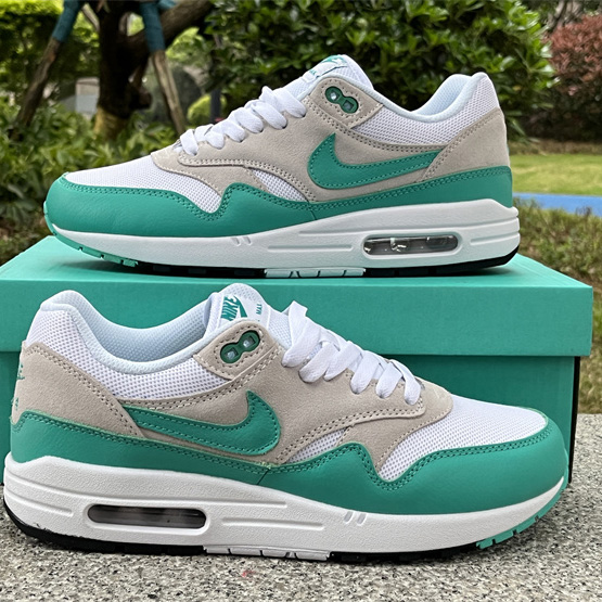 Nike Air Max 1 “Clear Jade” Sneaker    DZ4549-001 - DesignerGu