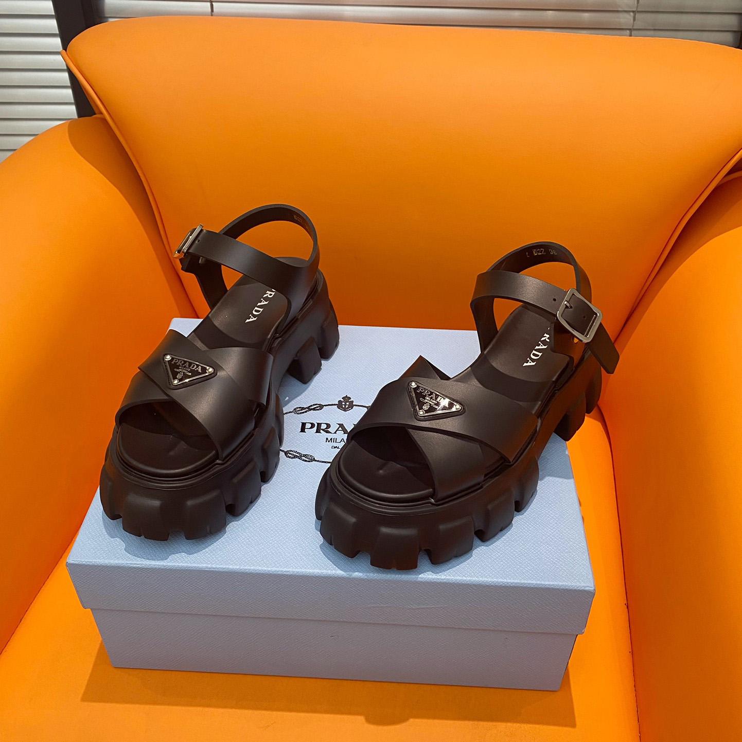 Prada Monolith Rubber Sandals - DesignerGu