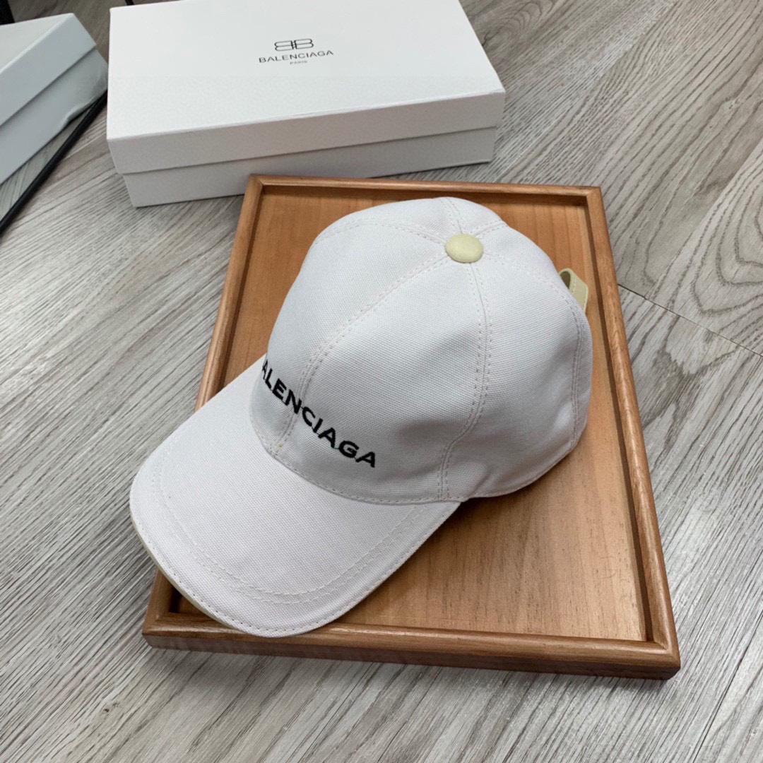 Balenciaga Embroidered-logo Six-panel Cap - DesignerGu