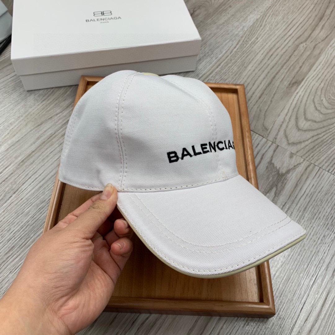 Balenciaga Embroidered-logo Six-panel Cap - DesignerGu