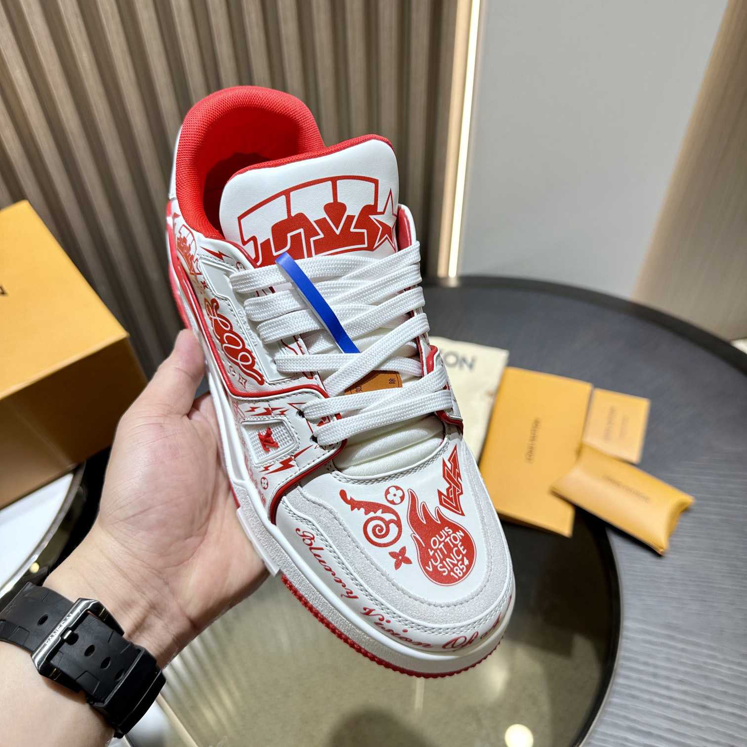 Louis Vuitton LV Trainer Sneaker    1ACELL - DesignerGu