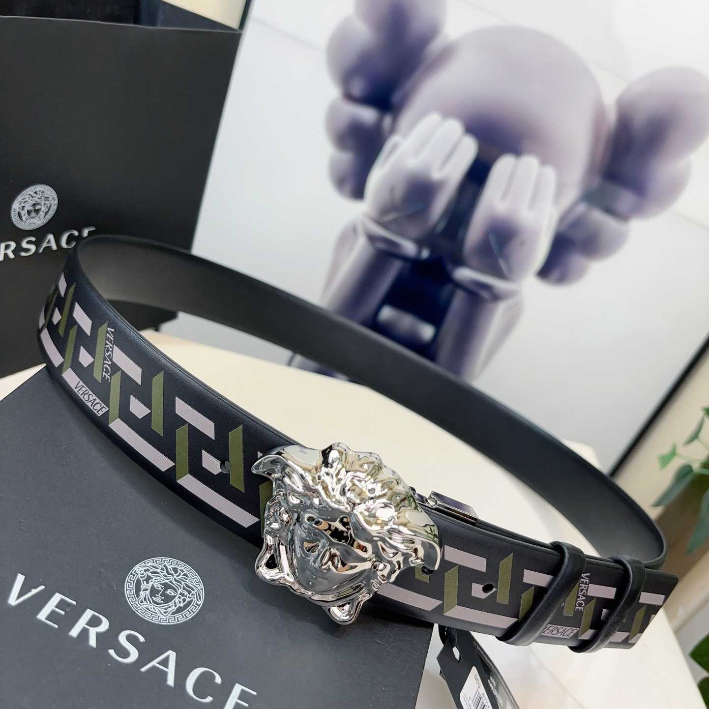 Versace Reversible Leather Belt    40mm - DesignerGu