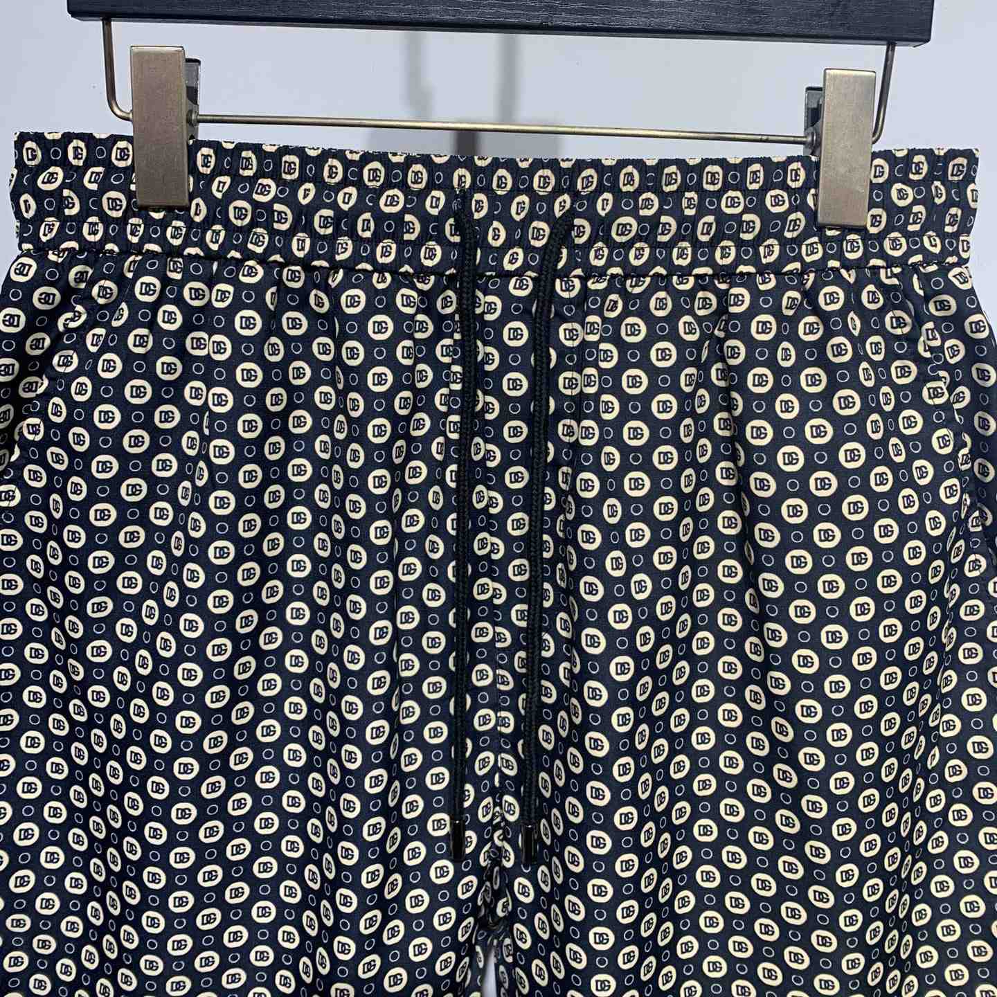 Dolce & Gabbana Silk Twill Jogging Shorts With DG Logo Print - DesignerGu