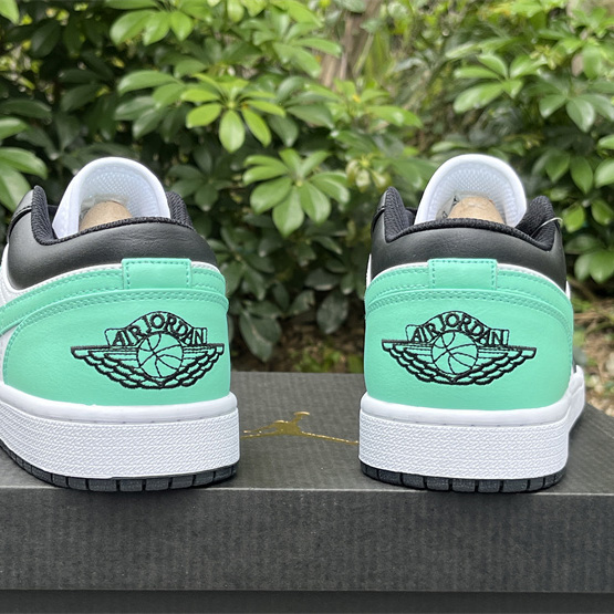 Air Jordan 1 Low Sneaker  553558-131 - DesignerGu