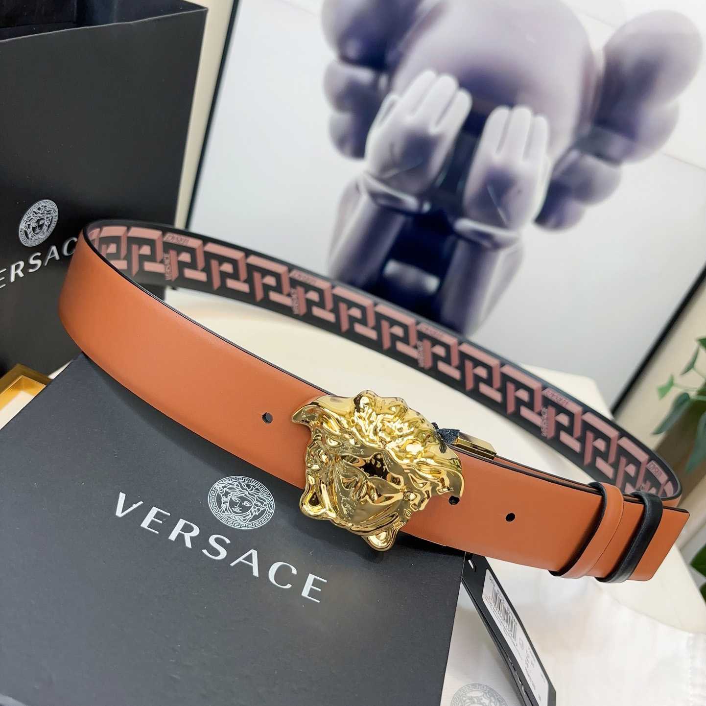 Versace Reversible Leather Belt    40mm - DesignerGu