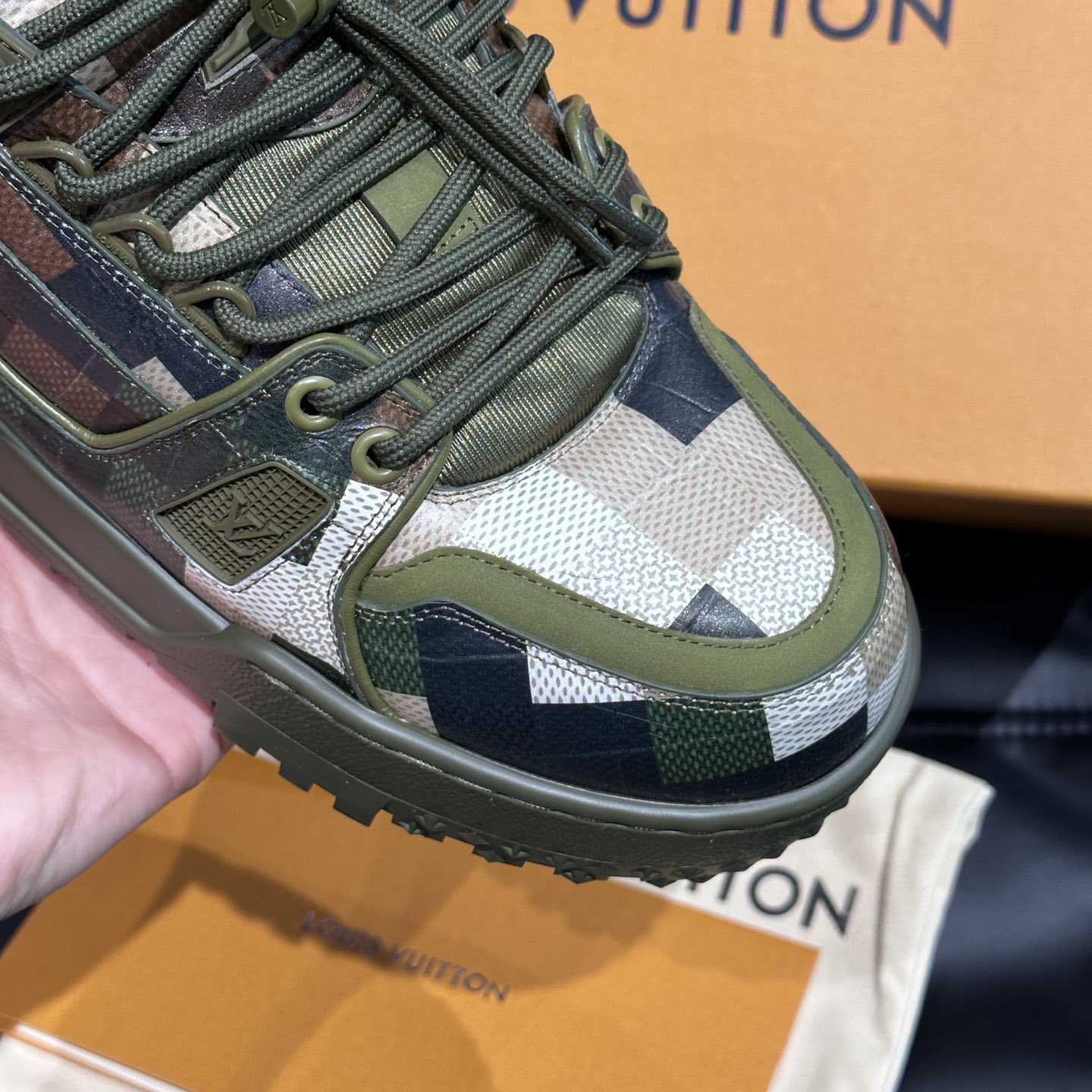 Louis Vuitton LV Trainer Maxi Sneaker   1ACNCZ - DesignerGu