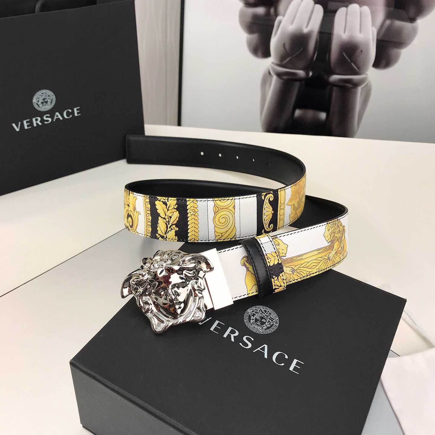 Versace Barocco Reversible LeatherBelt    40mm - DesignerGu