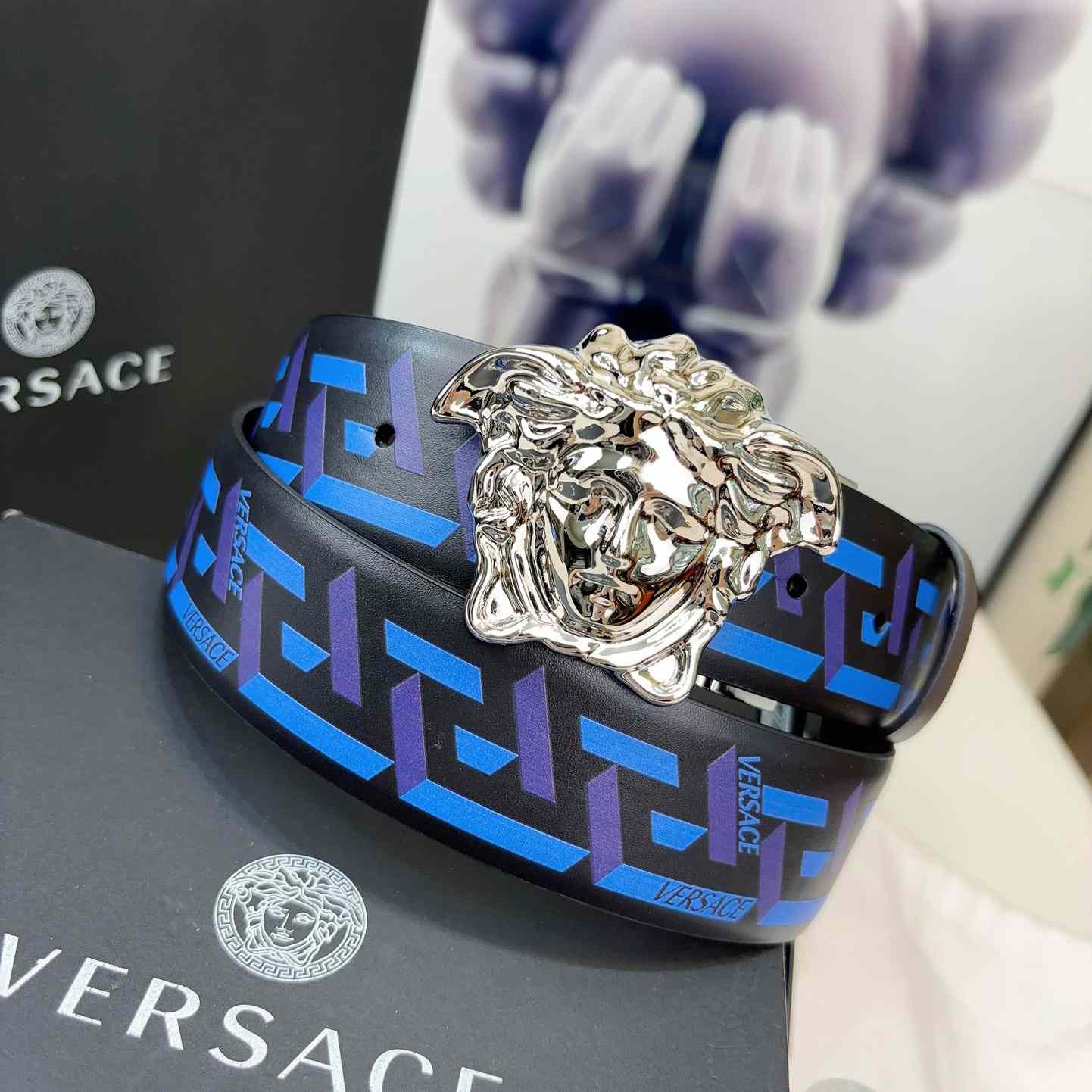 Versace Reversible Leather Belt    40mm - DesignerGu