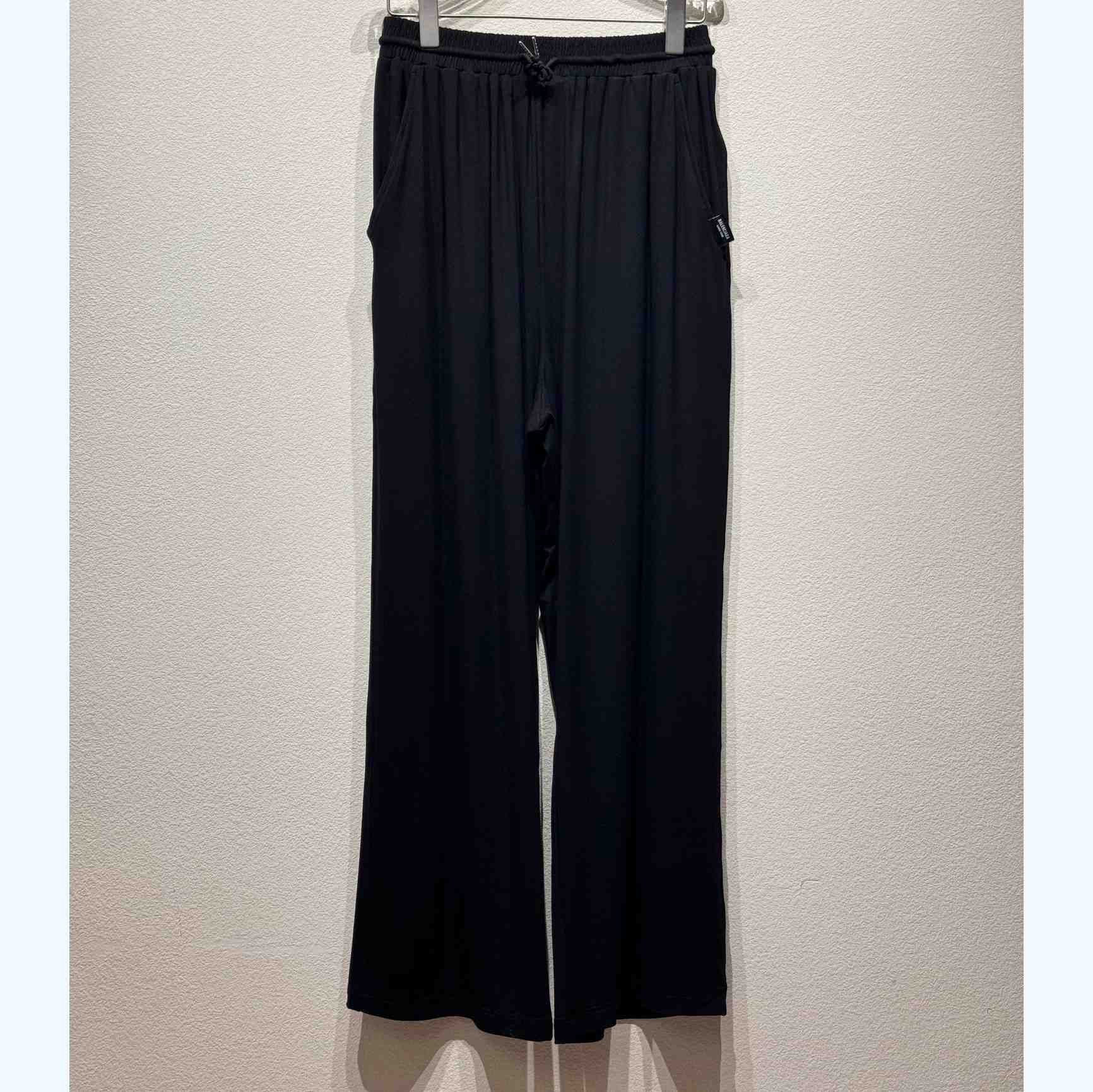 Balenciaga Pants In Black - DesignerGu