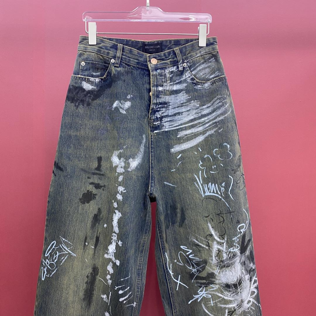 Balenciaga  Graffiti Baggy Jeans - DesignerGu