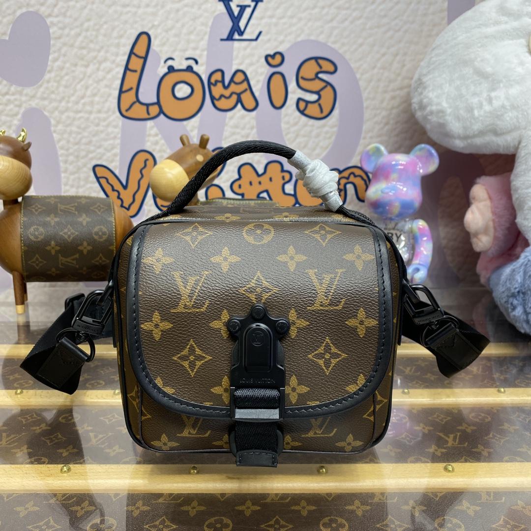 Louis Vuitton Quest Messenger  M46973 - DesignerGu