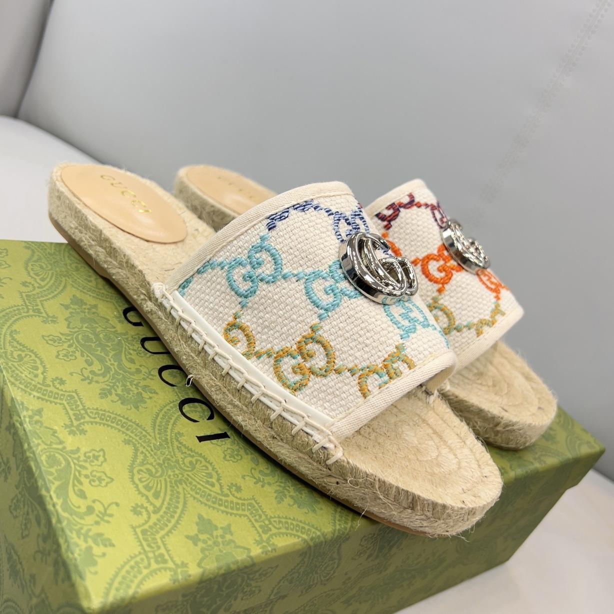 Gucci Women's GG Espadrille Slides - DesignerGu