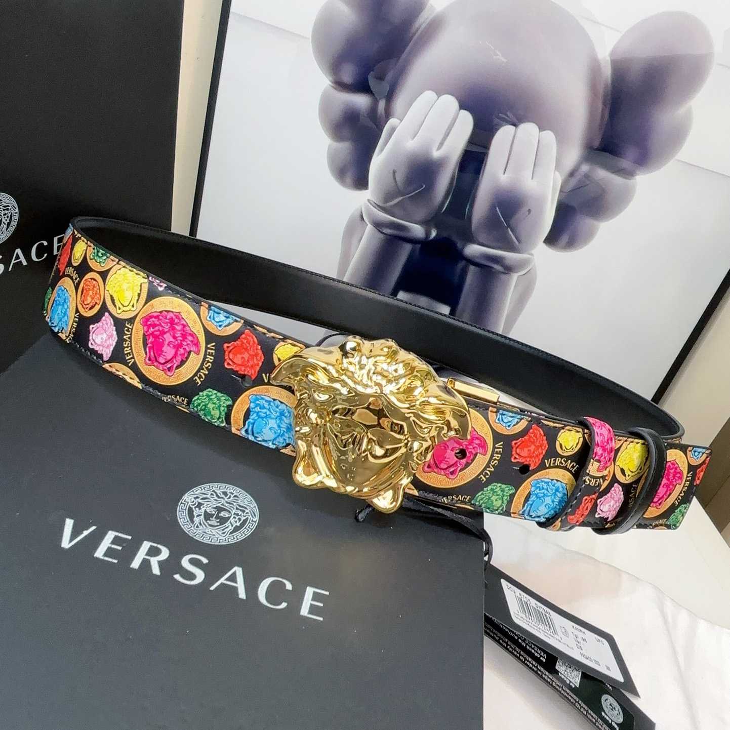 Versace Medusa Medallion Print Reversible Leather Belt   40mm - DesignerGu