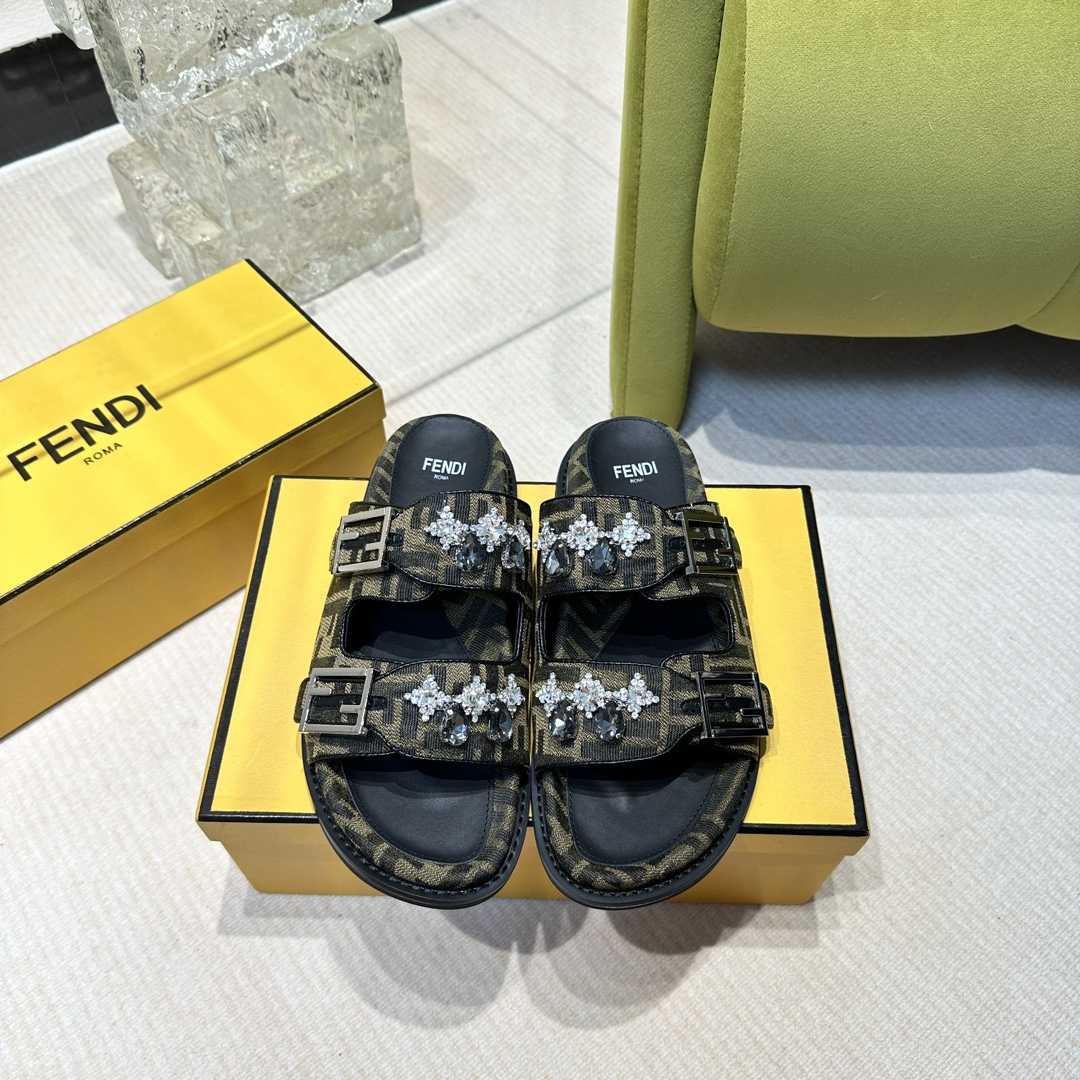 Fendi Feel Brown Fabric Slides - DesignerGu