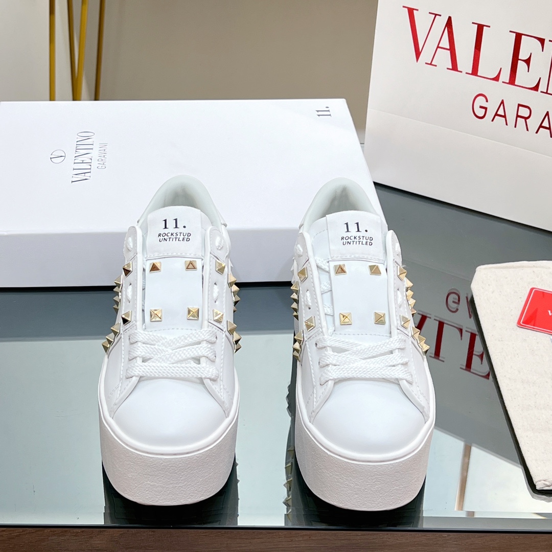 Valenti Flatform Rockstud Untitled Sneaker In Calfskin - DesignerGu