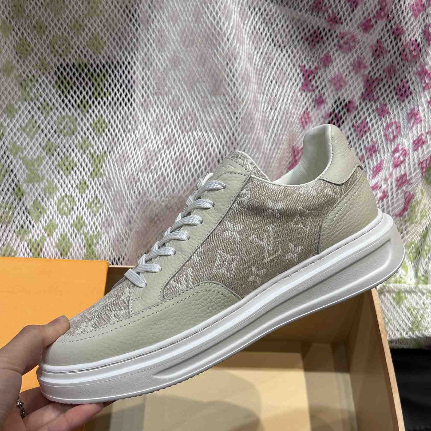 Louis Vuitton Beverly Hills Sneaker   - DesignerGu