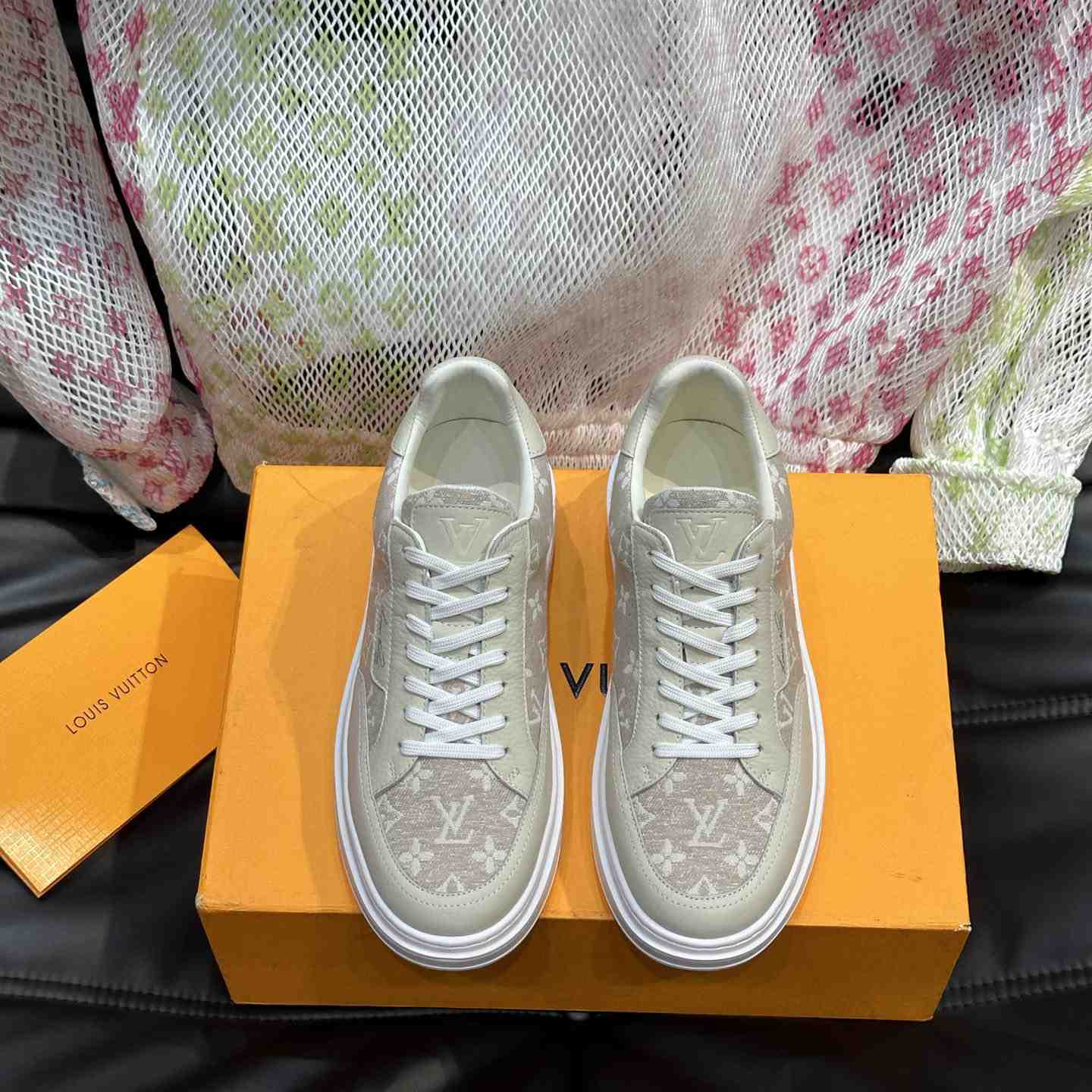 Louis Vuitton Beverly Hills Sneaker   - DesignerGu