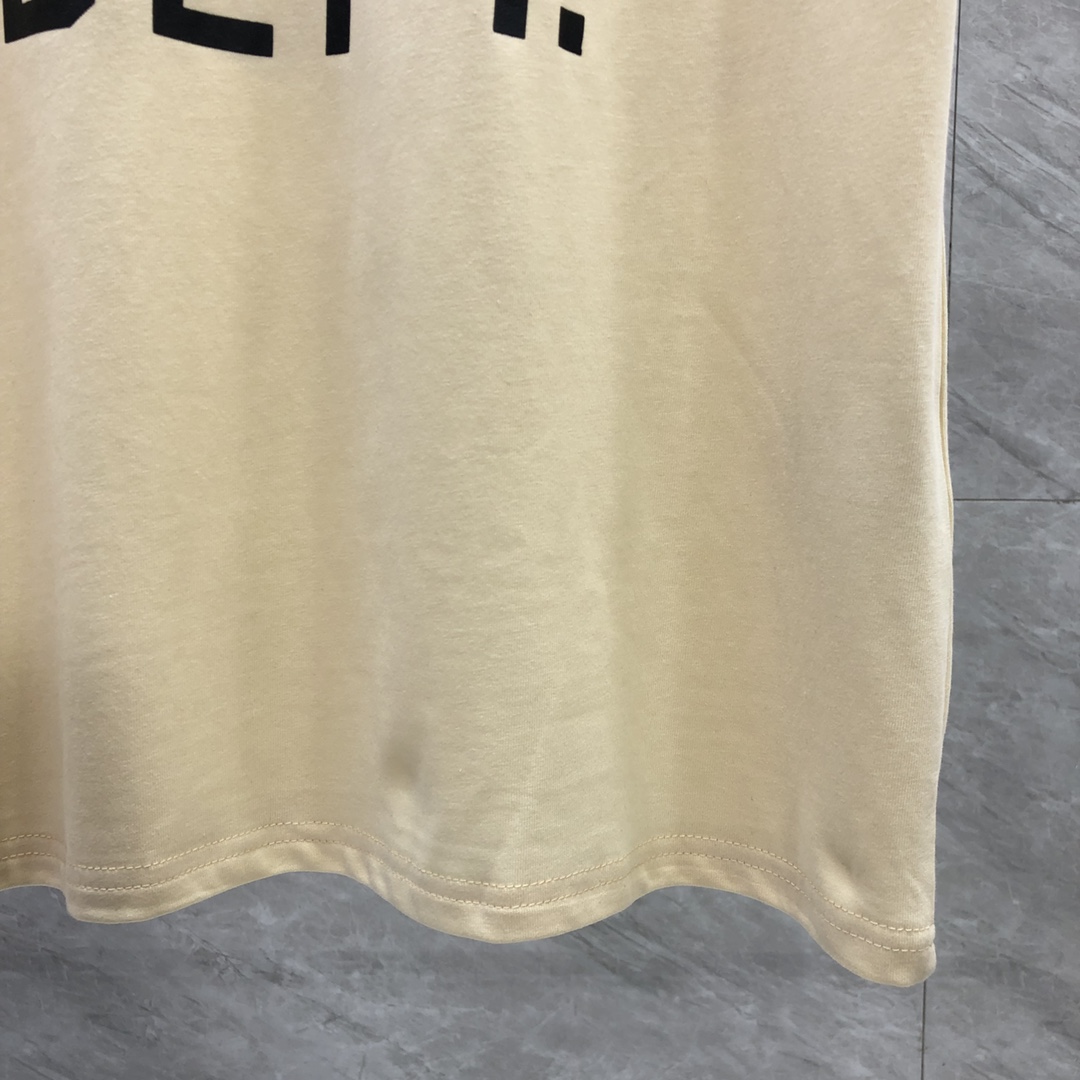 Gallery Dept. Tee - DesignerGu