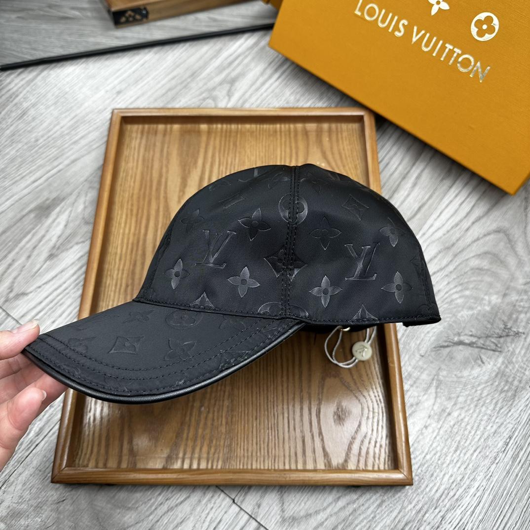 Louis Vuitton Monoragm Cap - DesignerGu