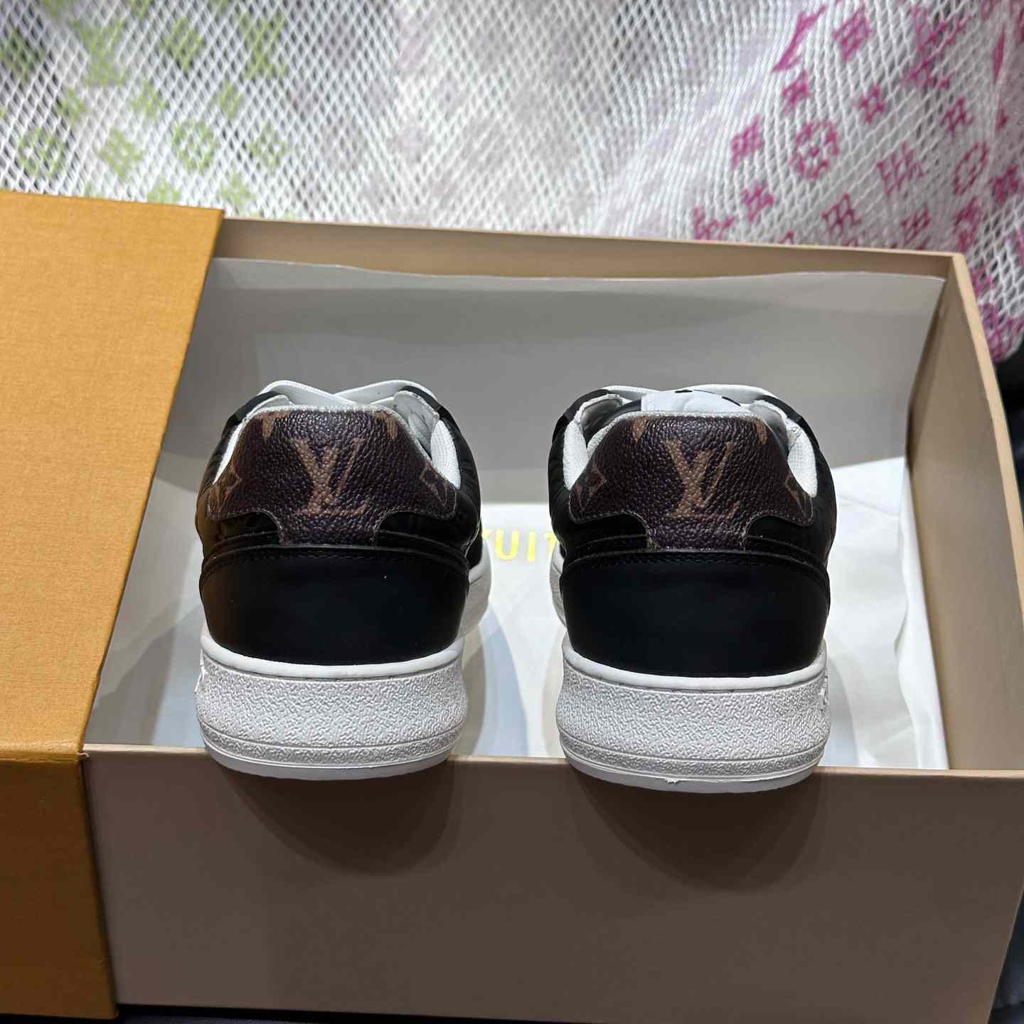 Louis Vuitton LV Stadium Sneaker   1ACUJ3 - DesignerGu