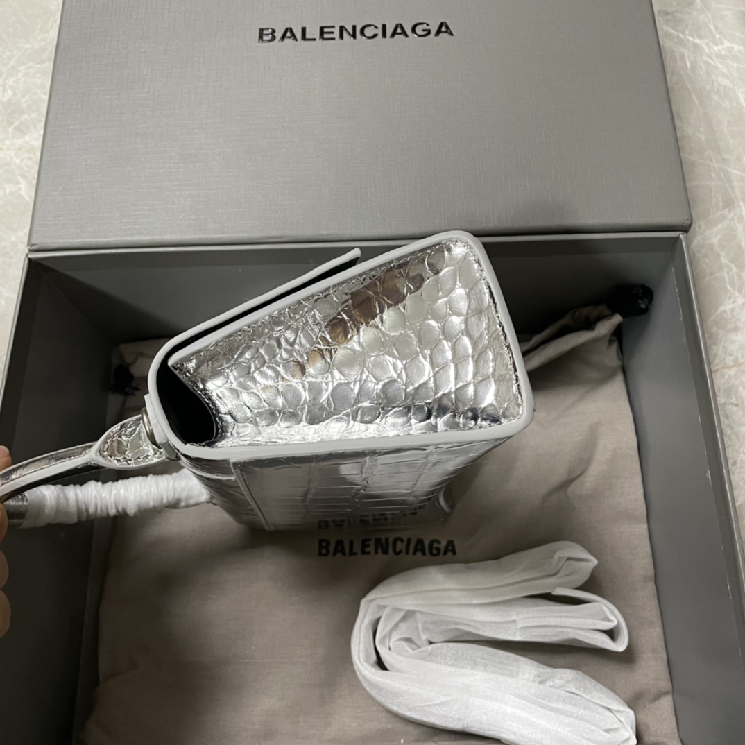 Balenciaga Hourglass Handbag  19cm - DesignerGu