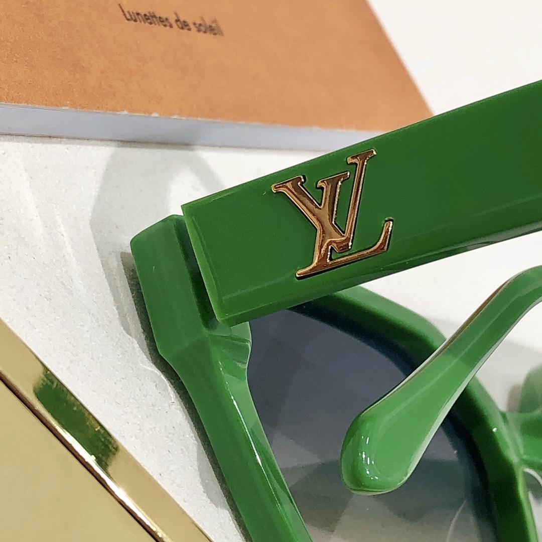 Louis Vuitton Sunglasses  Z0286 - DesignerGu