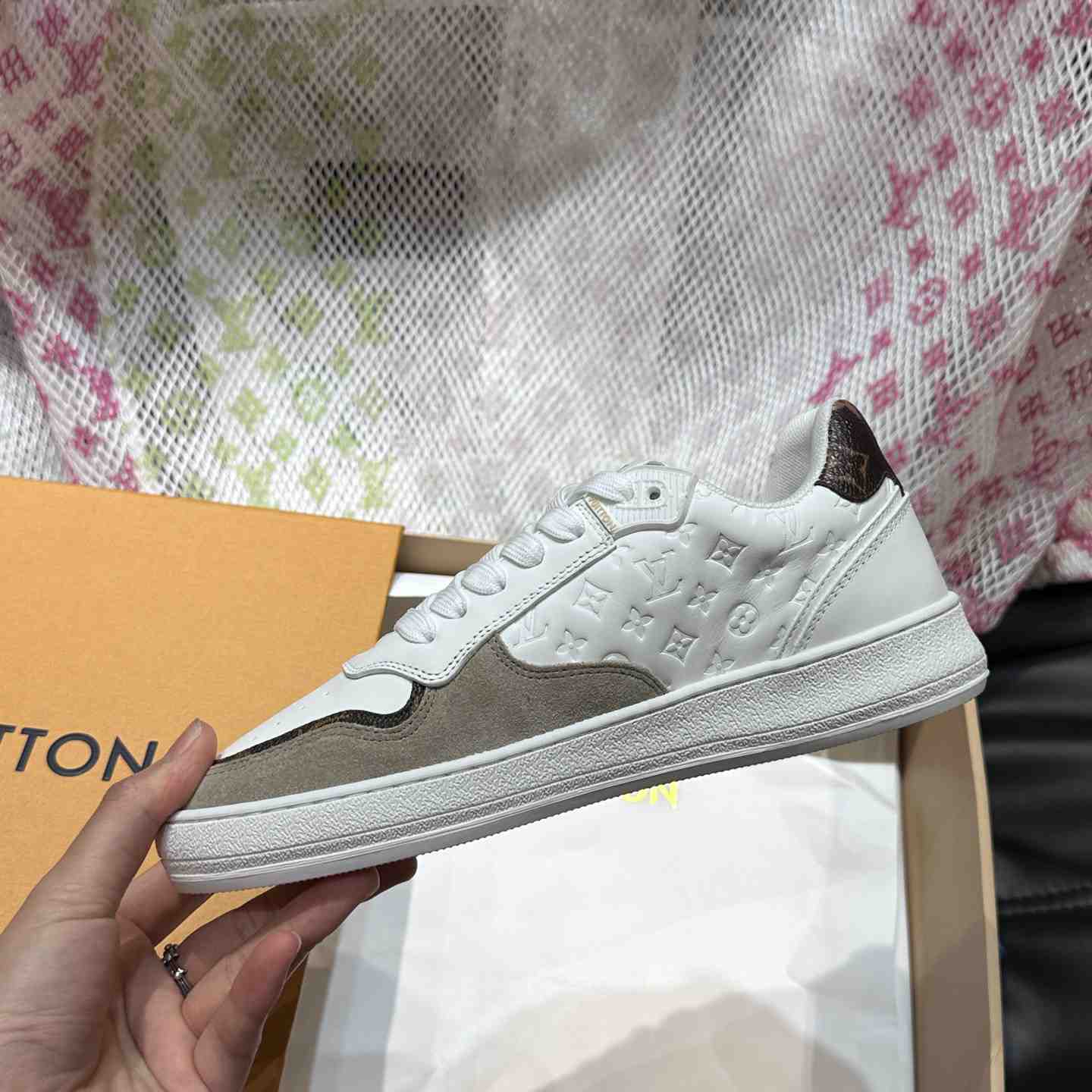 Louis Vuitton LV Stadium Sneaker   1ACUIN - DesignerGu