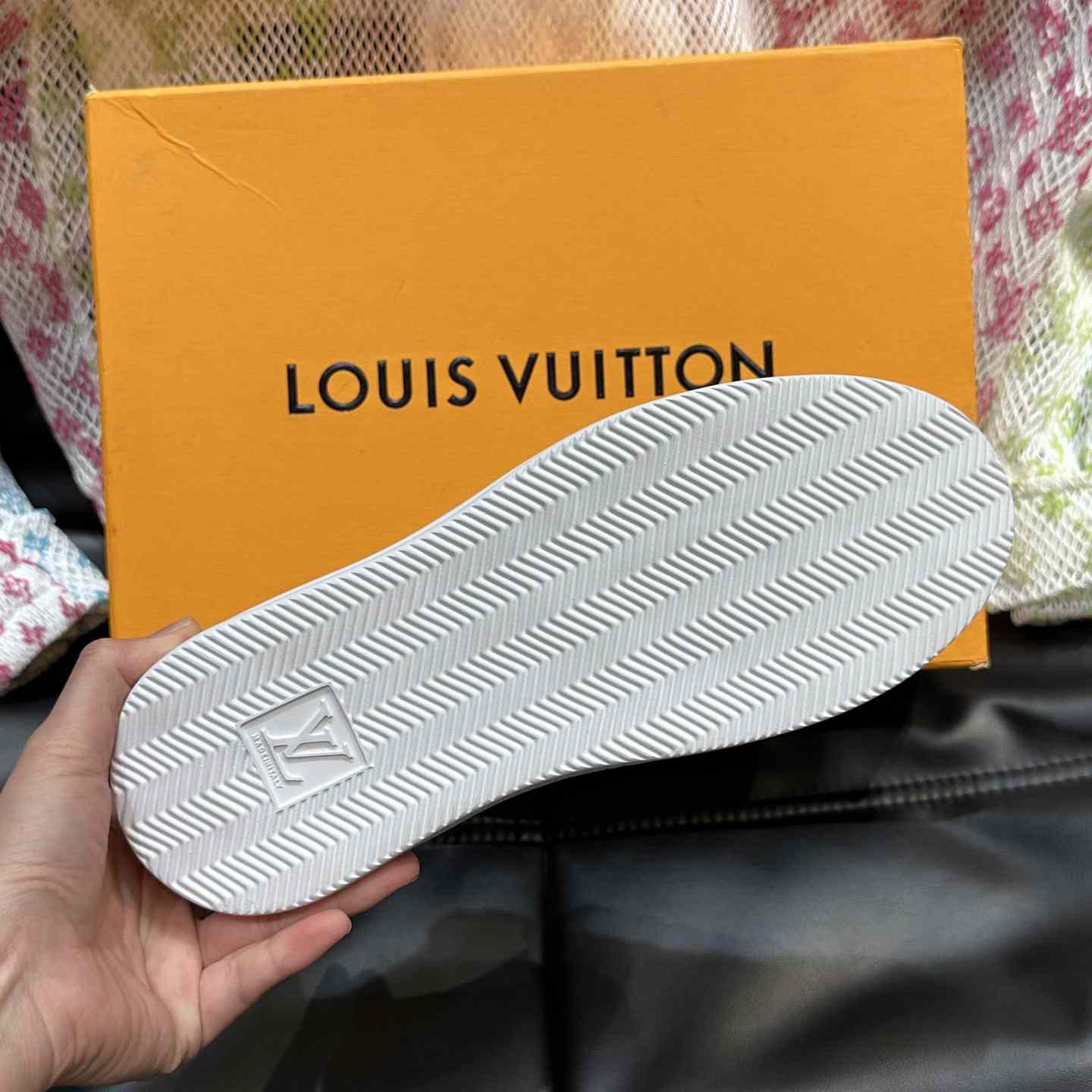 Louis Vuitton Beverly Hills Sneaker   - DesignerGu