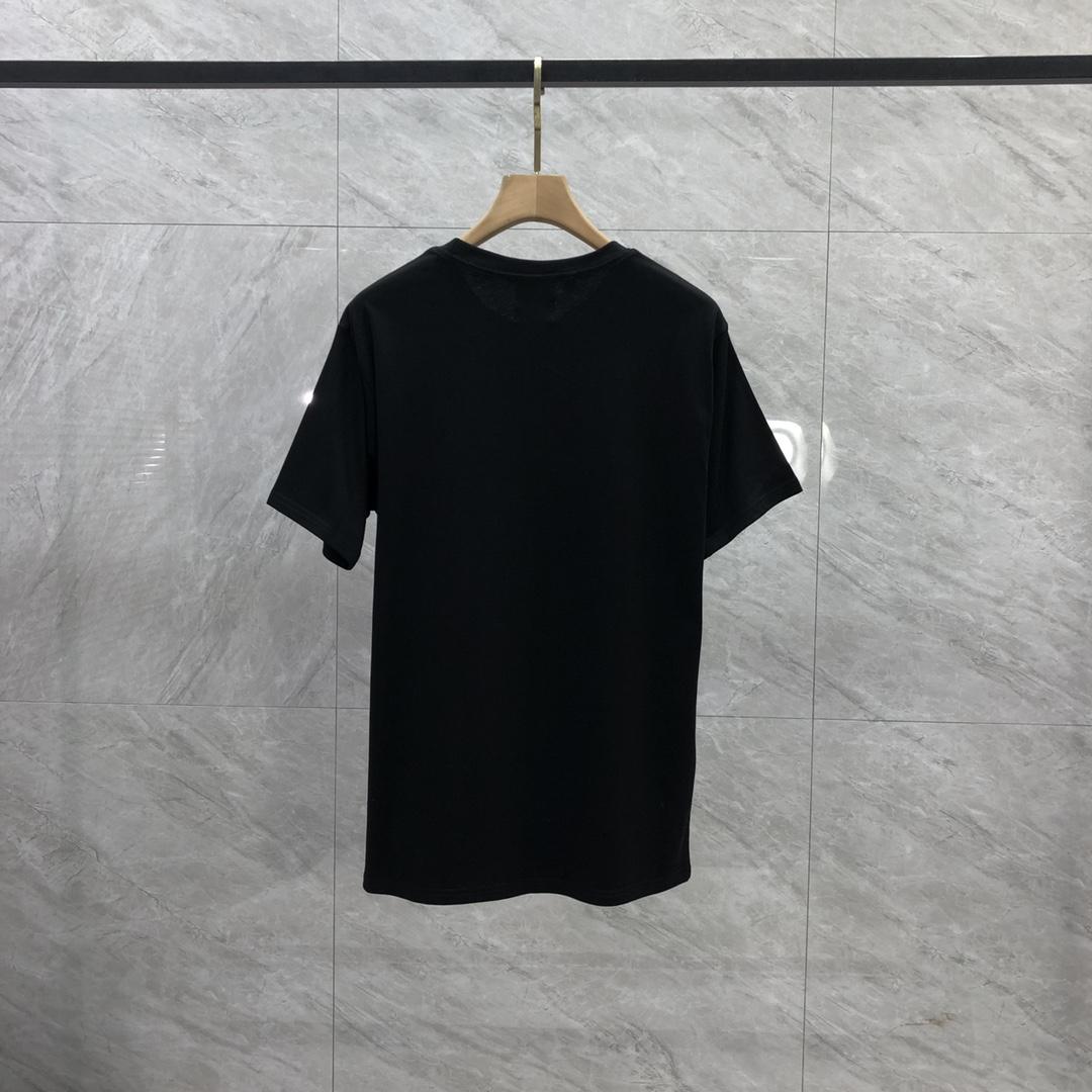 Gallery Dept. Tee - DesignerGu